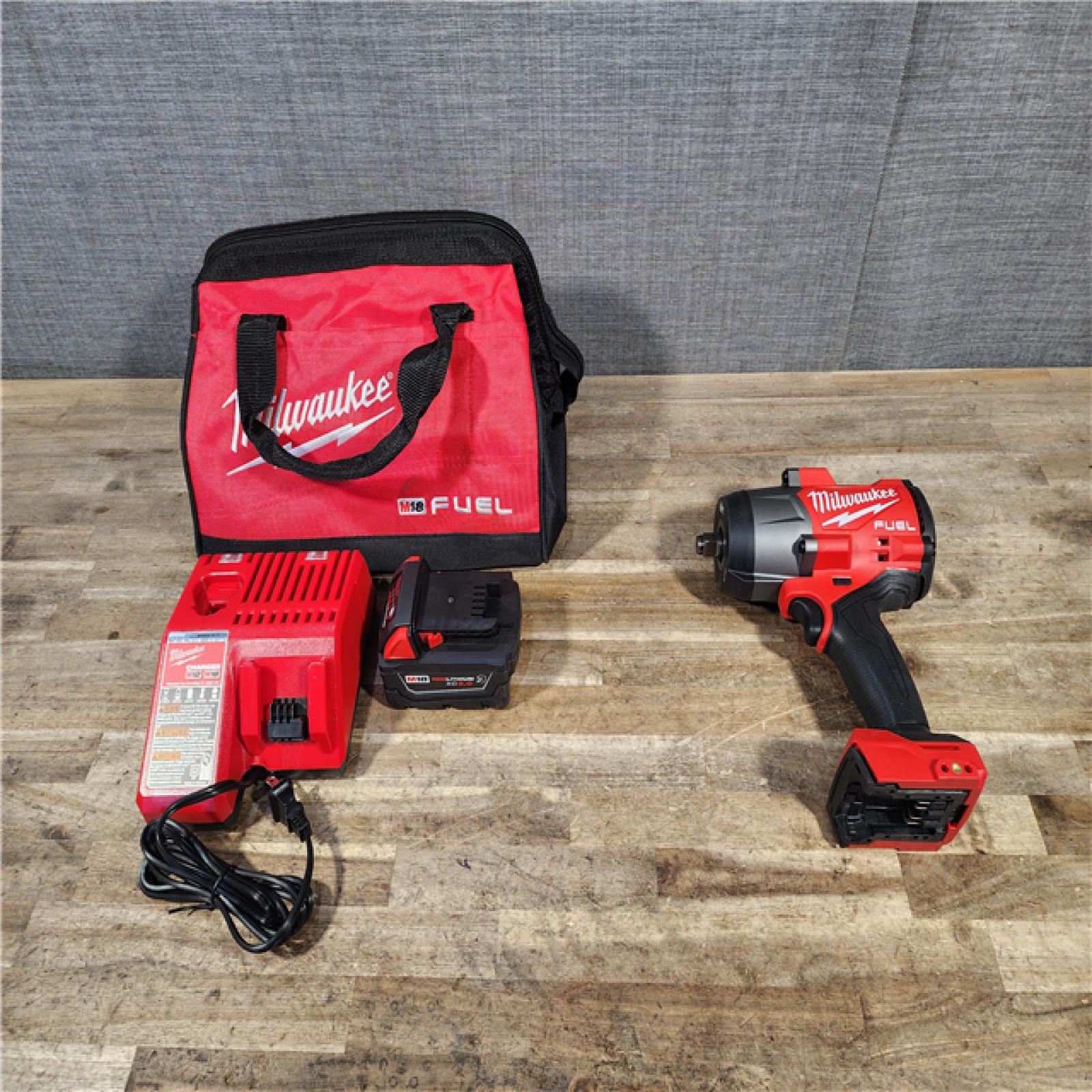 HOUSTON LOCATION - AS-IS Milwaukee FUEL 18V Lithium-Ion Brushless Cordless 1/2 in. Impact Wrench w/Friction Ring Kit