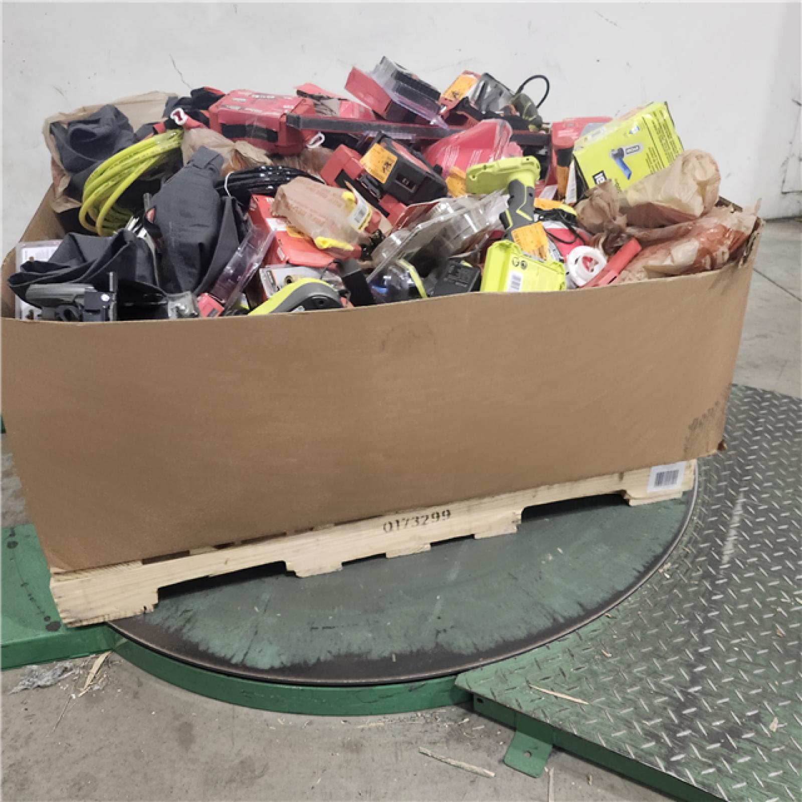 Dallas Location - As-Is Tool Pallet