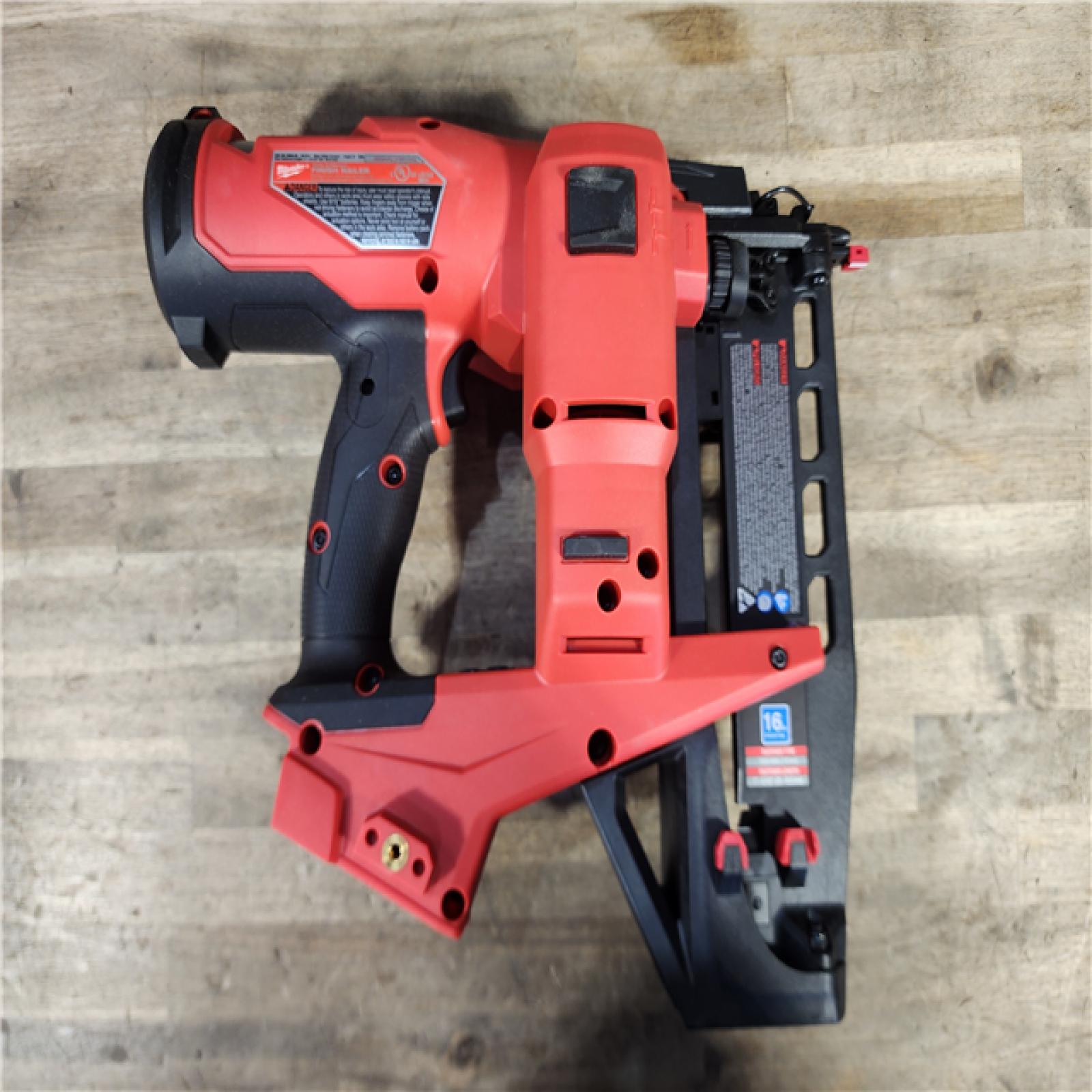 HOUSTON LOCATION - AS-IS (APPEARS LIKE NEW) Milwaukee Tool Cordless Finish Nail Gun 18 V 3020-20 (TOOL ONLY)