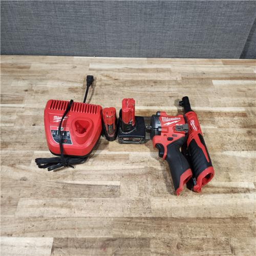 HOUSTON LOCATION - AS - IS Milwaukee 2 Tool Combo Kit W/ (2) Battery & Charger