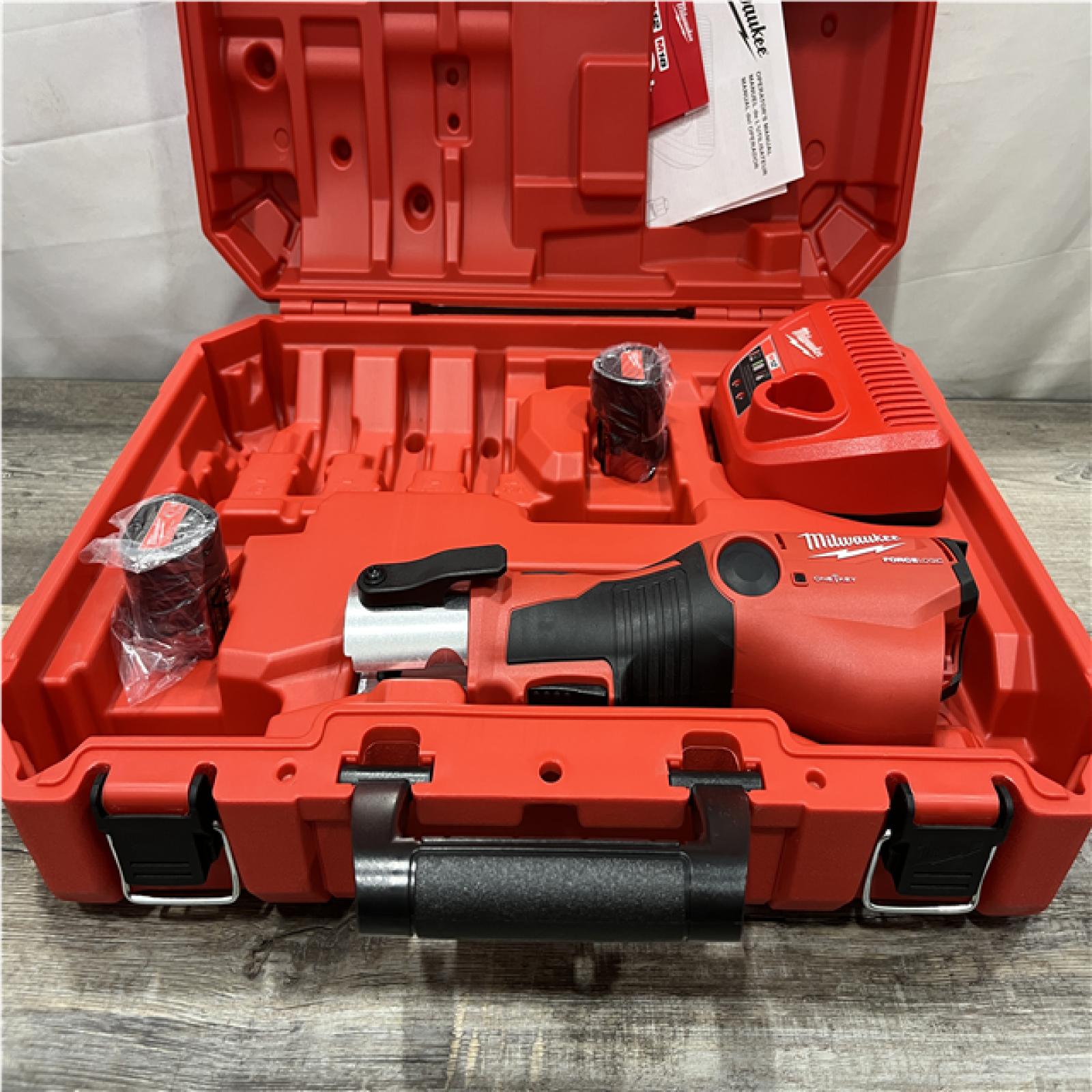 NEW - Milwaukee 12-Volt Lithium-Ion FORCE LOGIC Copper Press Tool w/ ONE-KEY