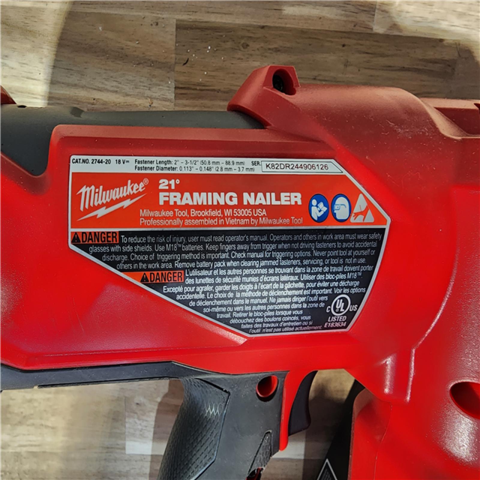 HOUSTON LOCATION - AS-IS (APPEARS LIKE NEW) Milwaukee 2744-20 M18 FUEL 21-Degree Cordless Framing Nailer (Tool Only)