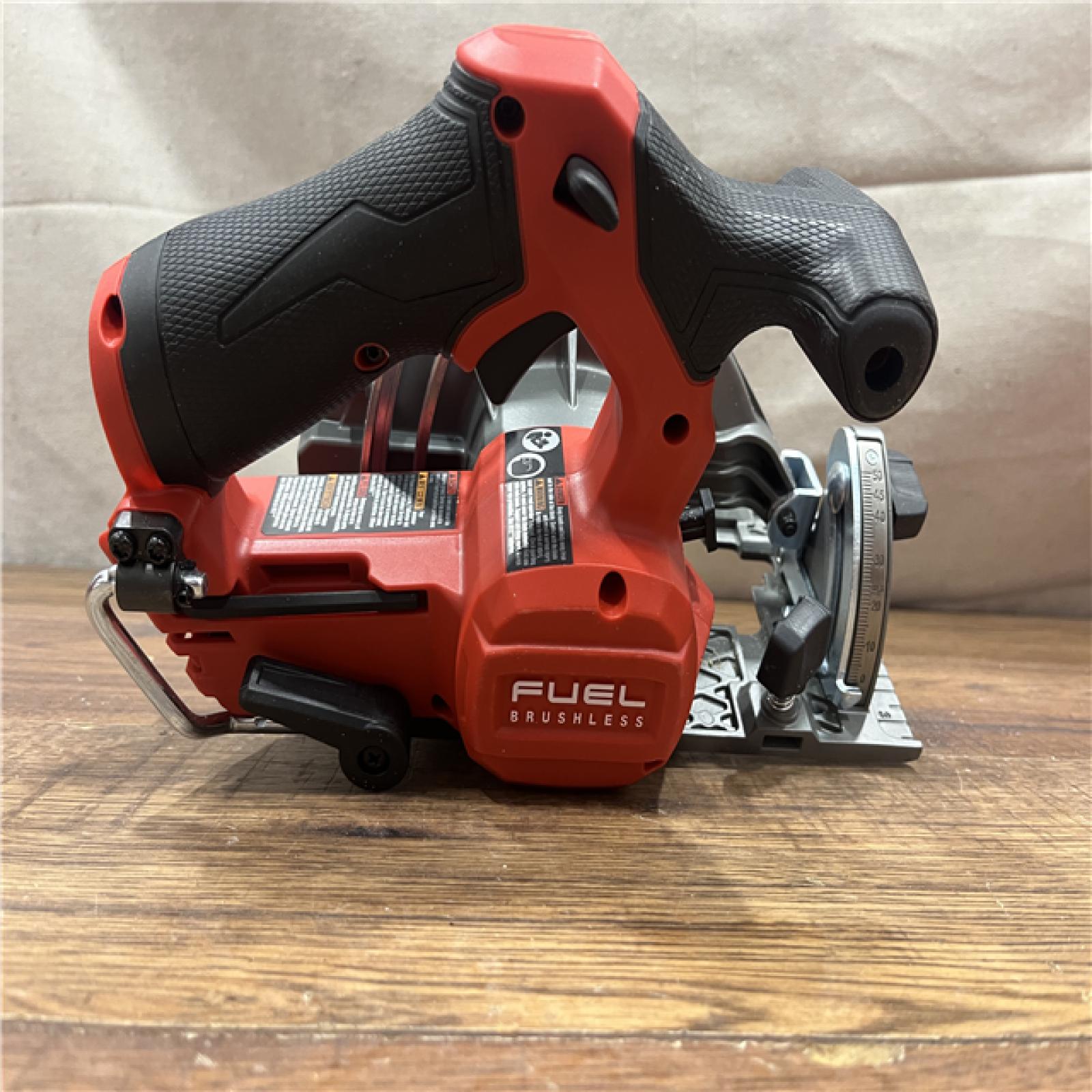 AS-IS Milwaukee M12 FUEL 12V Lithium-Ion Brushless 5-3/8 in. Cordless Circular Saw (Tool-Only)