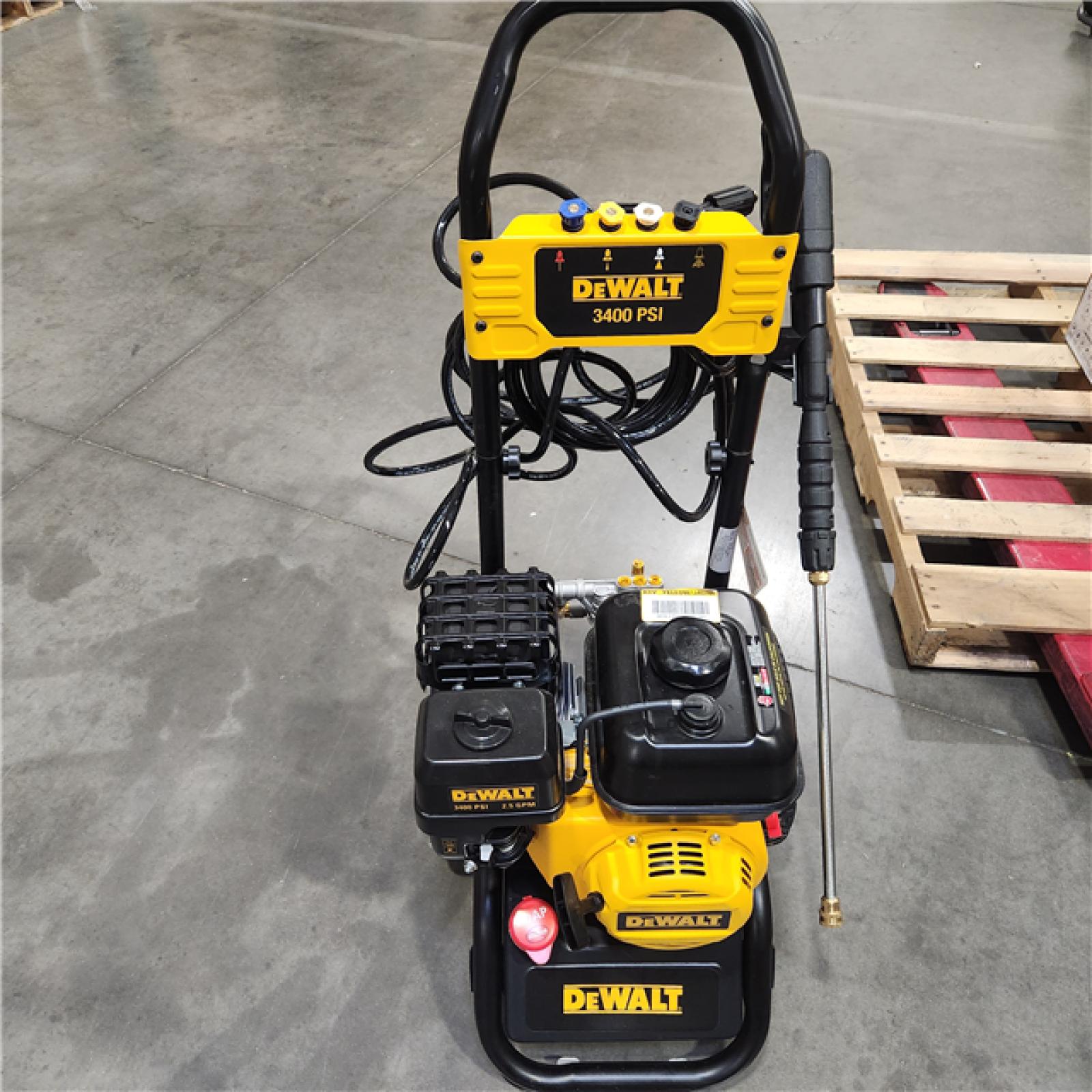 Dallas Location - As-Is DEWALT 3400 PSI 2.5 GPM Gas Pressure Washer