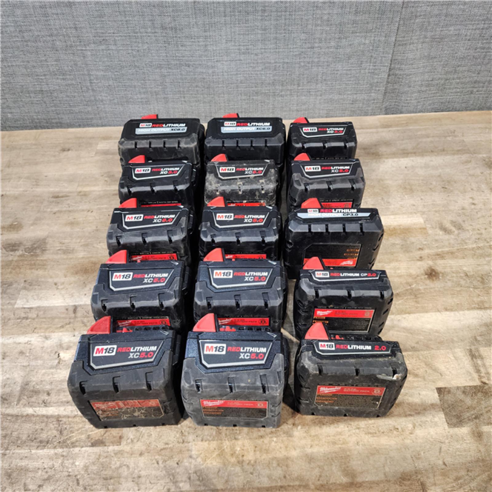 HOUSTON LOCATION - AS-IS MILWAUKEE BATTERY PACK QTY - 15