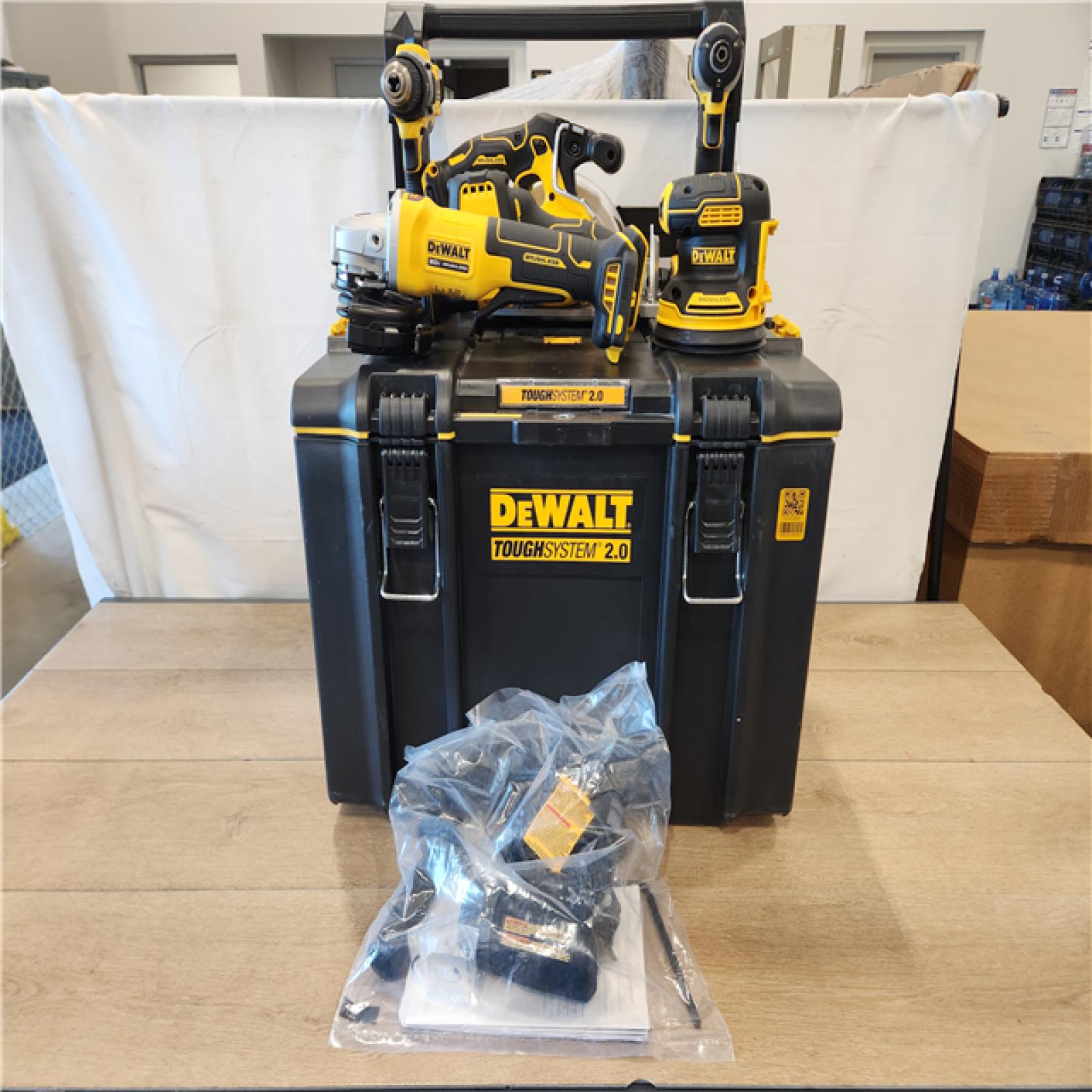 AS-IS- DEWALT 20V Lithium-Ion Cordless 6-Tool Combo Kit with 5.0 Ah and 2.0 Ah Batteries, Charger and Tough System 2.0 Rolling Toolbox