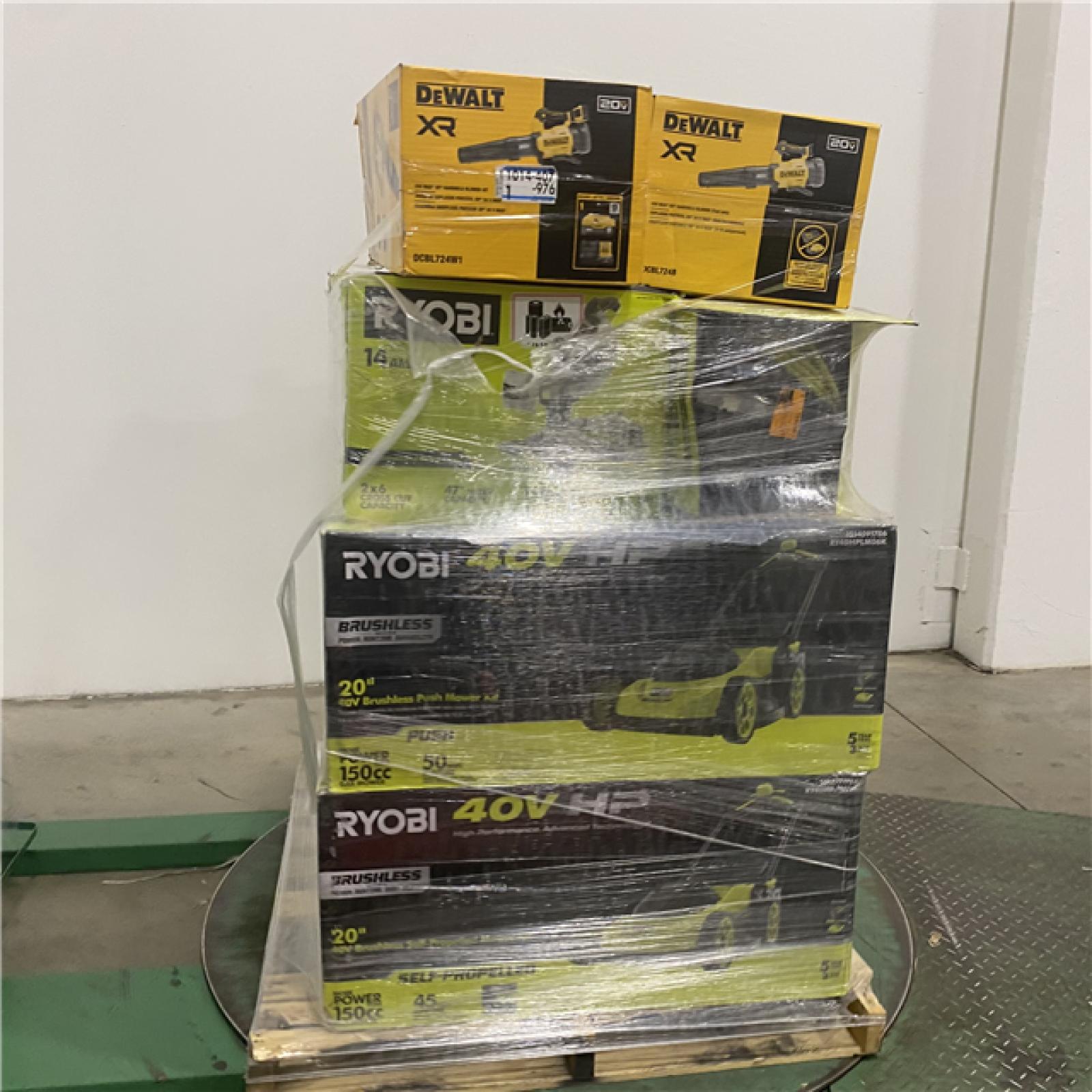 Dallas Location - As-Is Tool Pallet
