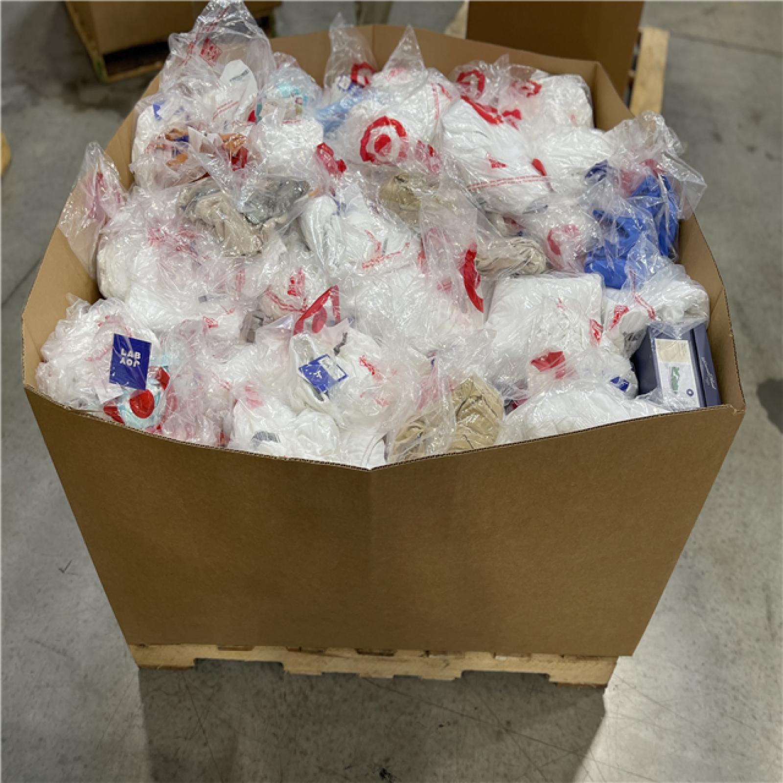 DALLAS LOCATION- NEW!- BULLSEYE MIXED PALLET (300 UNITS)