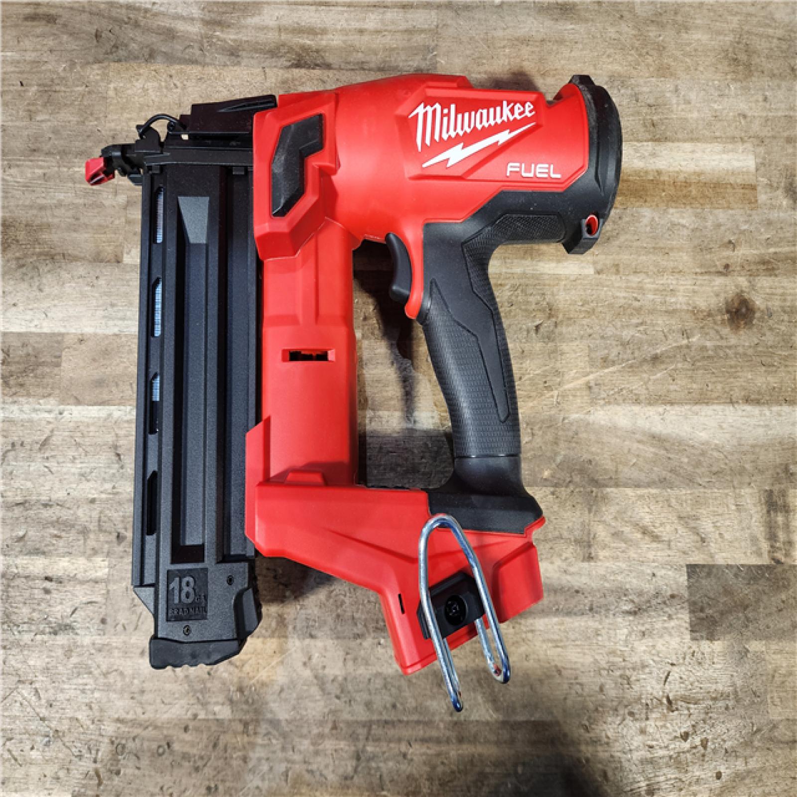 HOUSTON LOCATION - AS-IS Milwaukee M18 FUEL 18-Volt Lithium-Ion Brushless Cordless Gen II 18-Gauge Brad Nailer (Tool-Only)