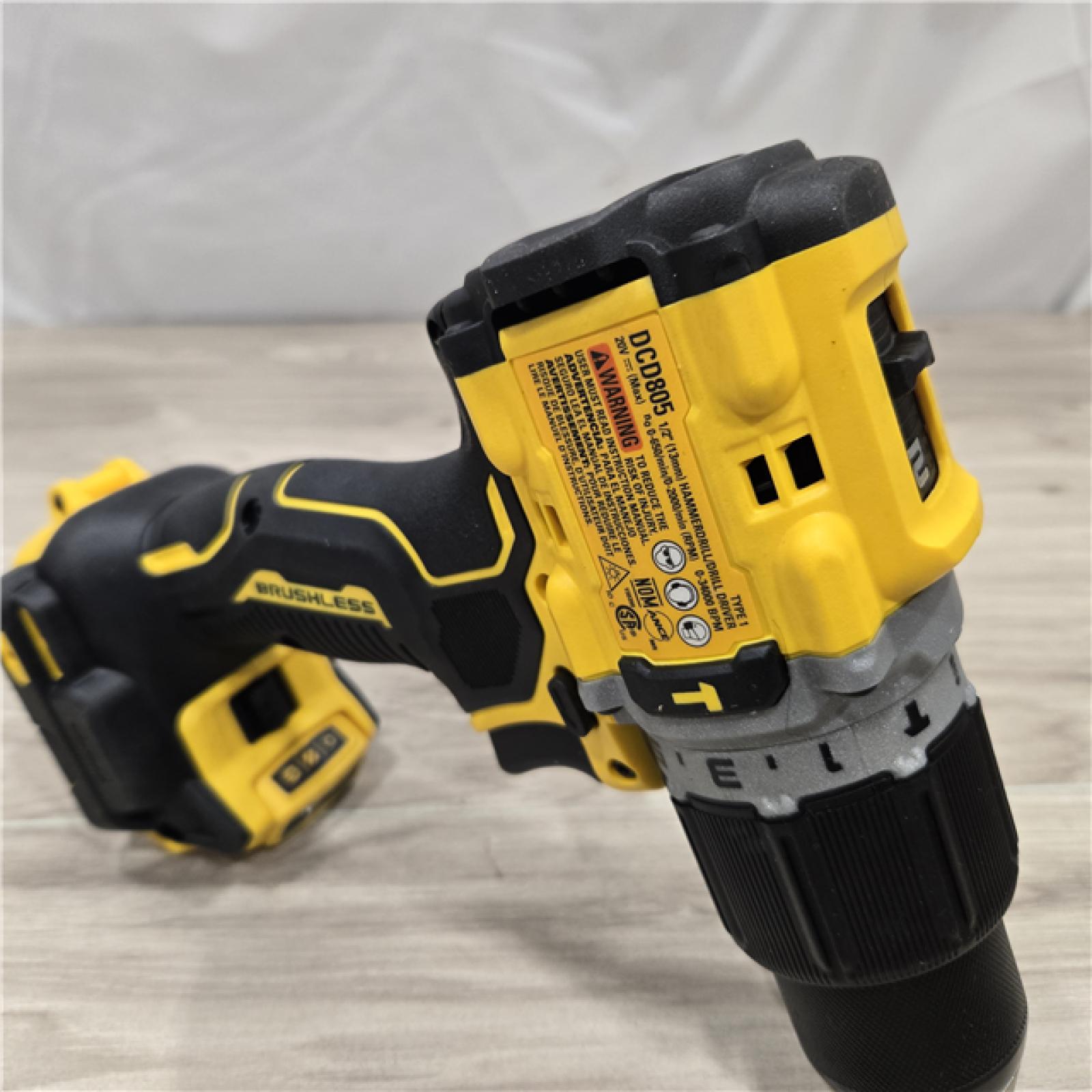 AS-IS DEWALT 20V MAX XR Hammer Drill/ Impact Driver Kit
