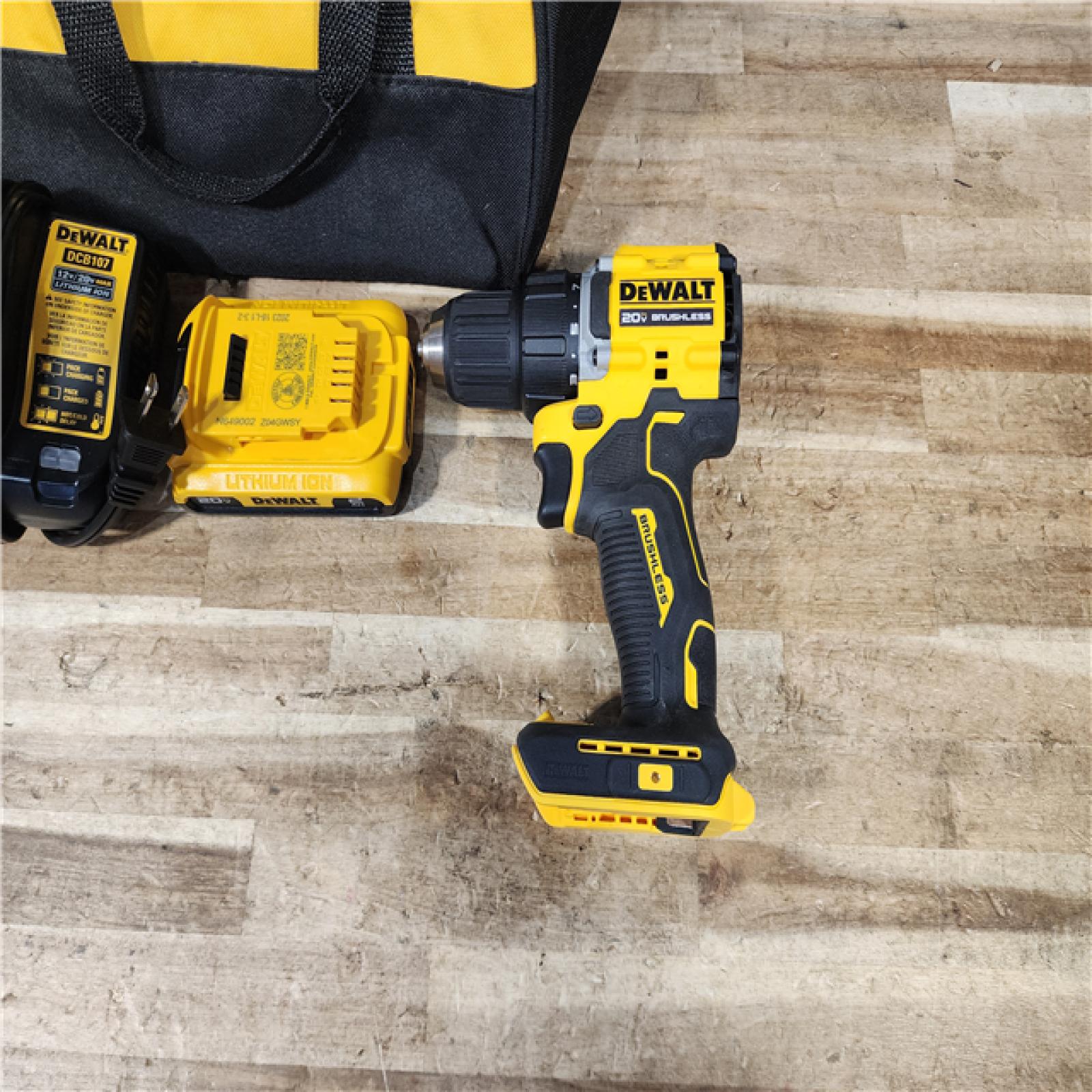 HOUSTON LOCATION - AS - IS DEWALT Atomic 20V Lithium-Ion Cordless Compact 1/2 in. Drill/Driver Kit