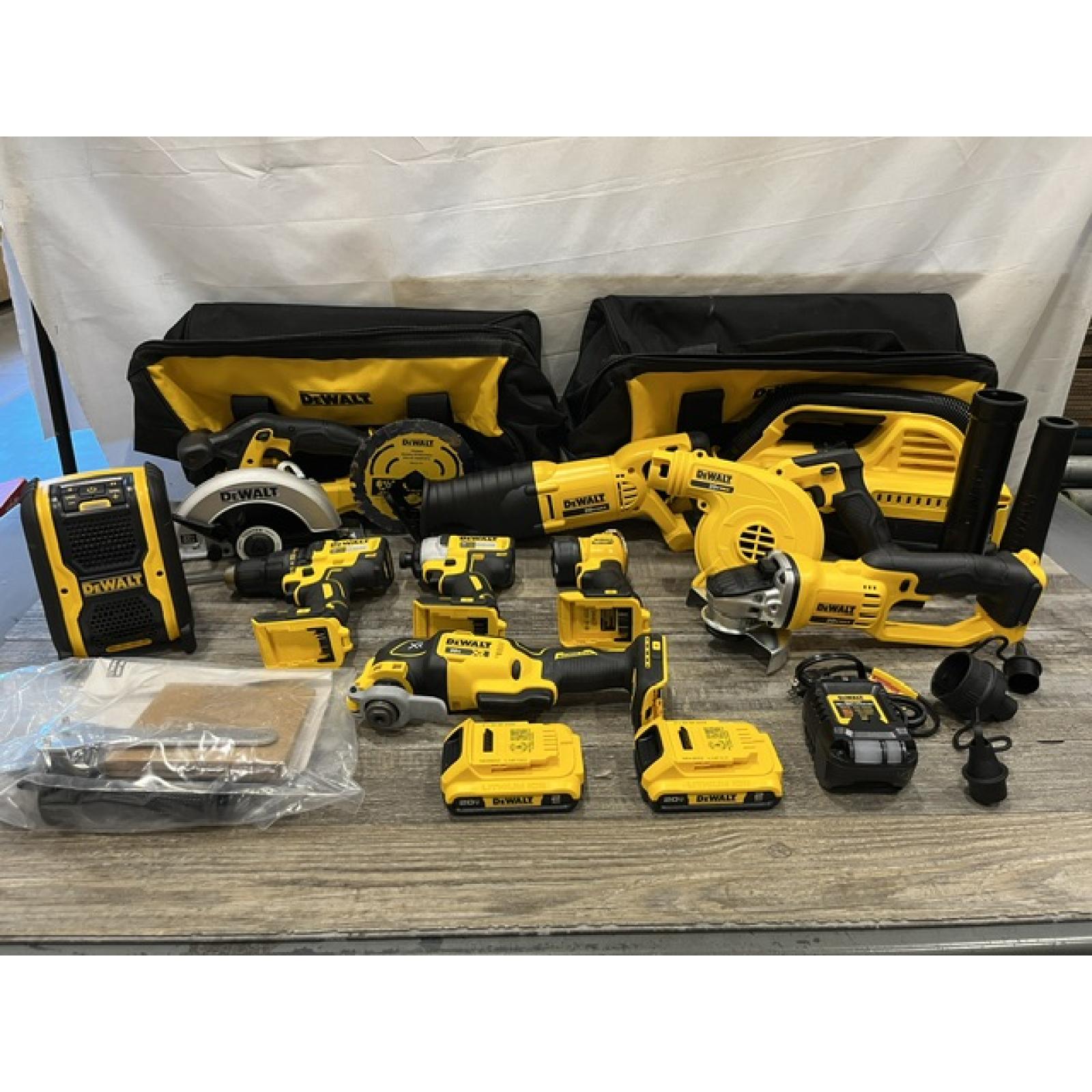 AS-IS DEWALT 20-Volt Max Lithium-Ion (10-Tool) Cordless Combo Kit