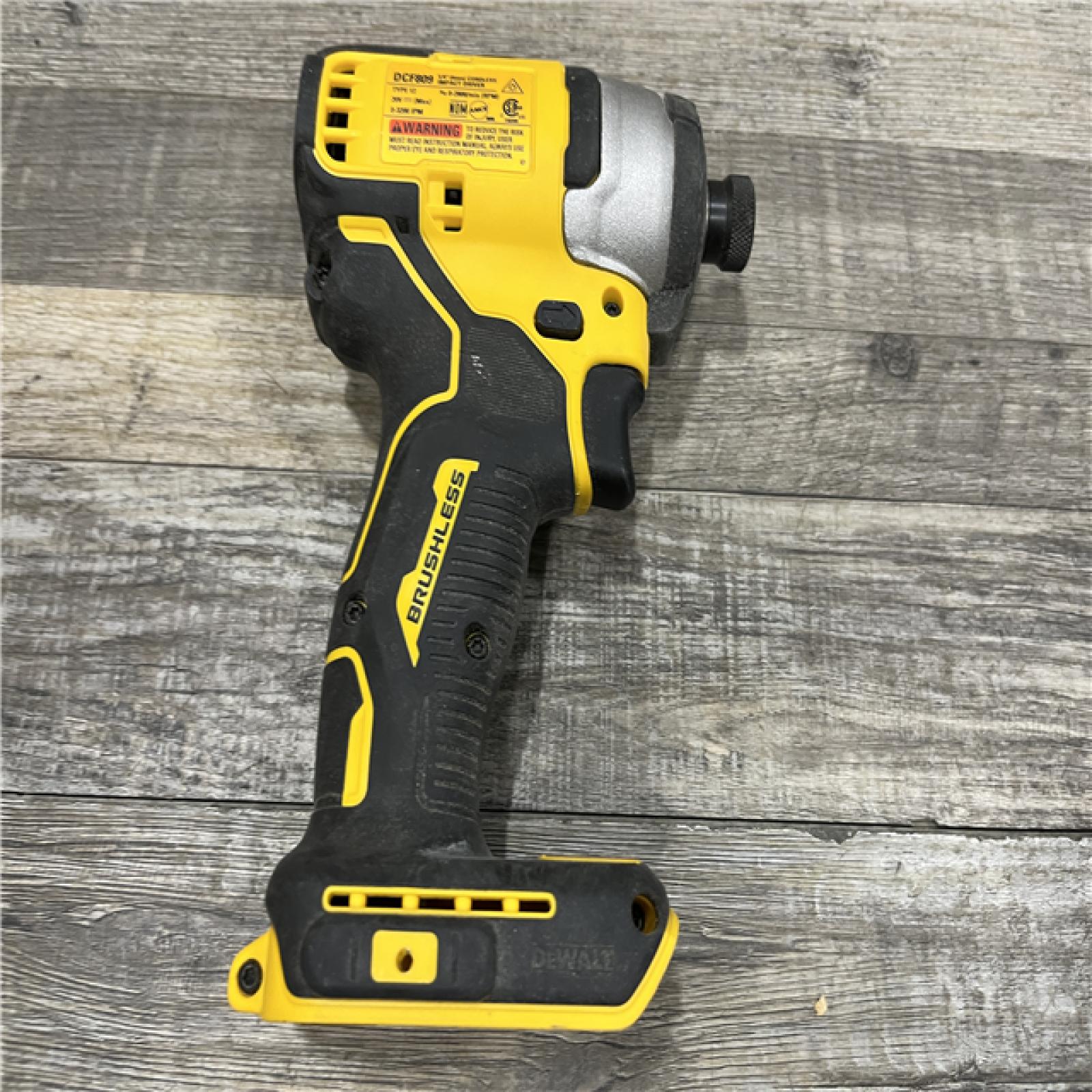 AS-IS DEWALT Atomic 20V Max Lithium-Ion Brushless Cordless Compact 1/4 in. Impact Driver Kit