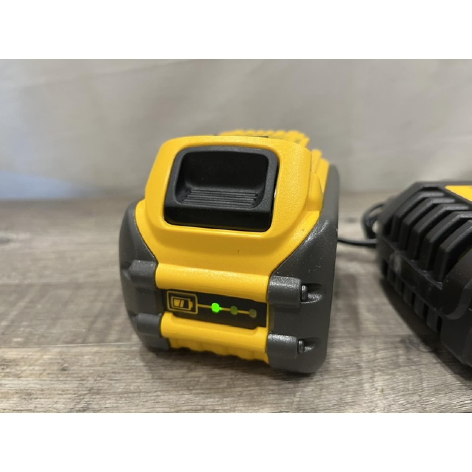 AS-IS DEWALT FLEXVOLT 20V/60V MAX Lithium-Ion 6.0Ah Battery Pack Kit