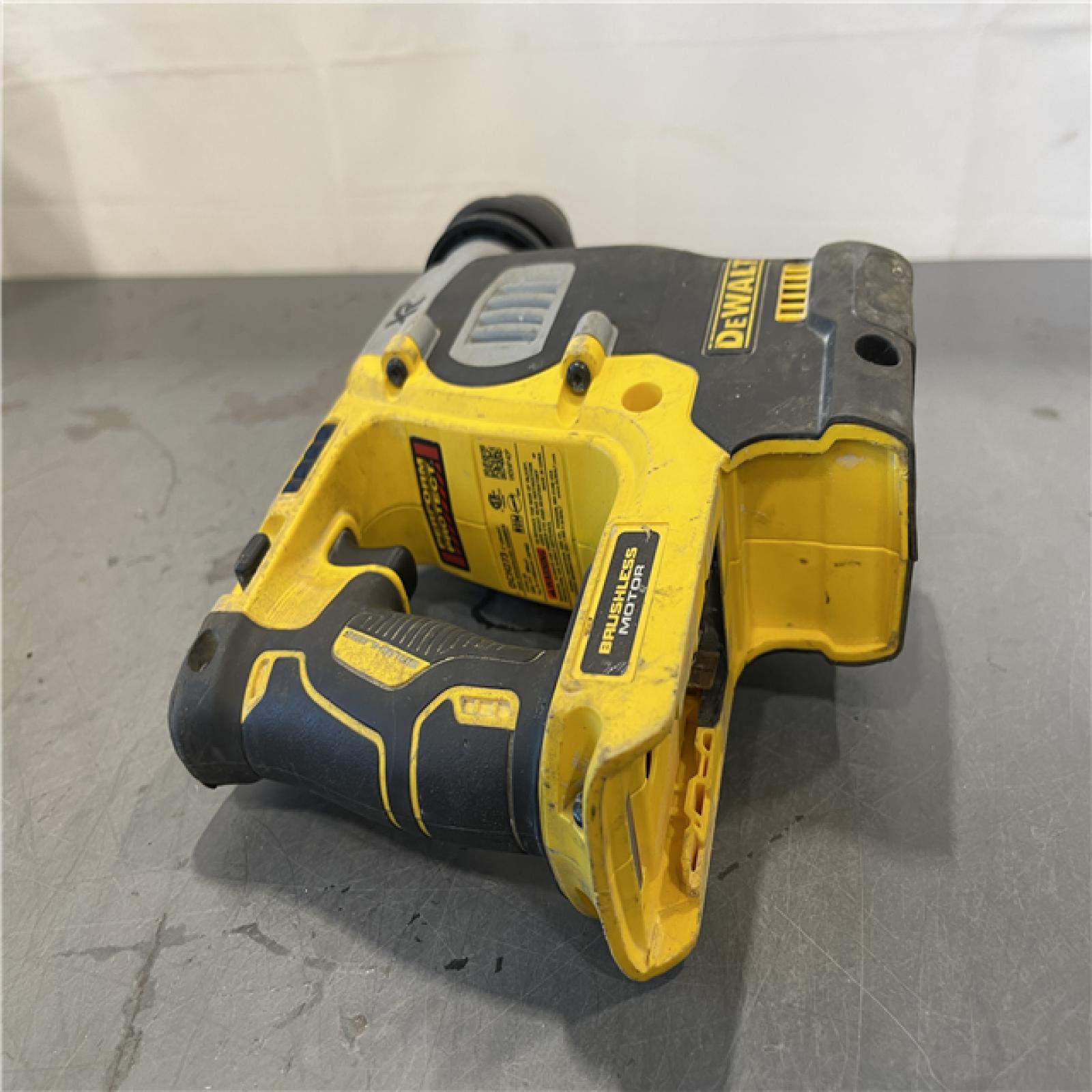 AS-iS - DEWALT 20V MAX XR Cordless Brushless 1 in. SDS Plus L-Shape Rotary Hammer