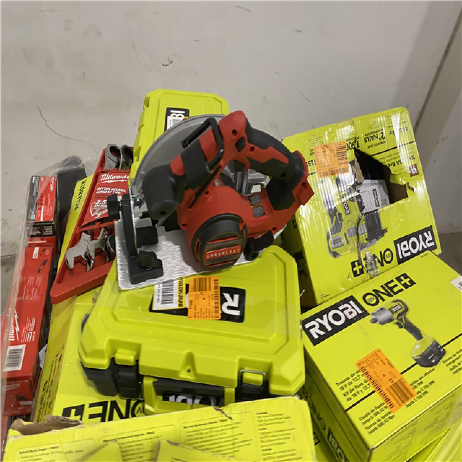 Dallas Location - As-Is Tool Pallet