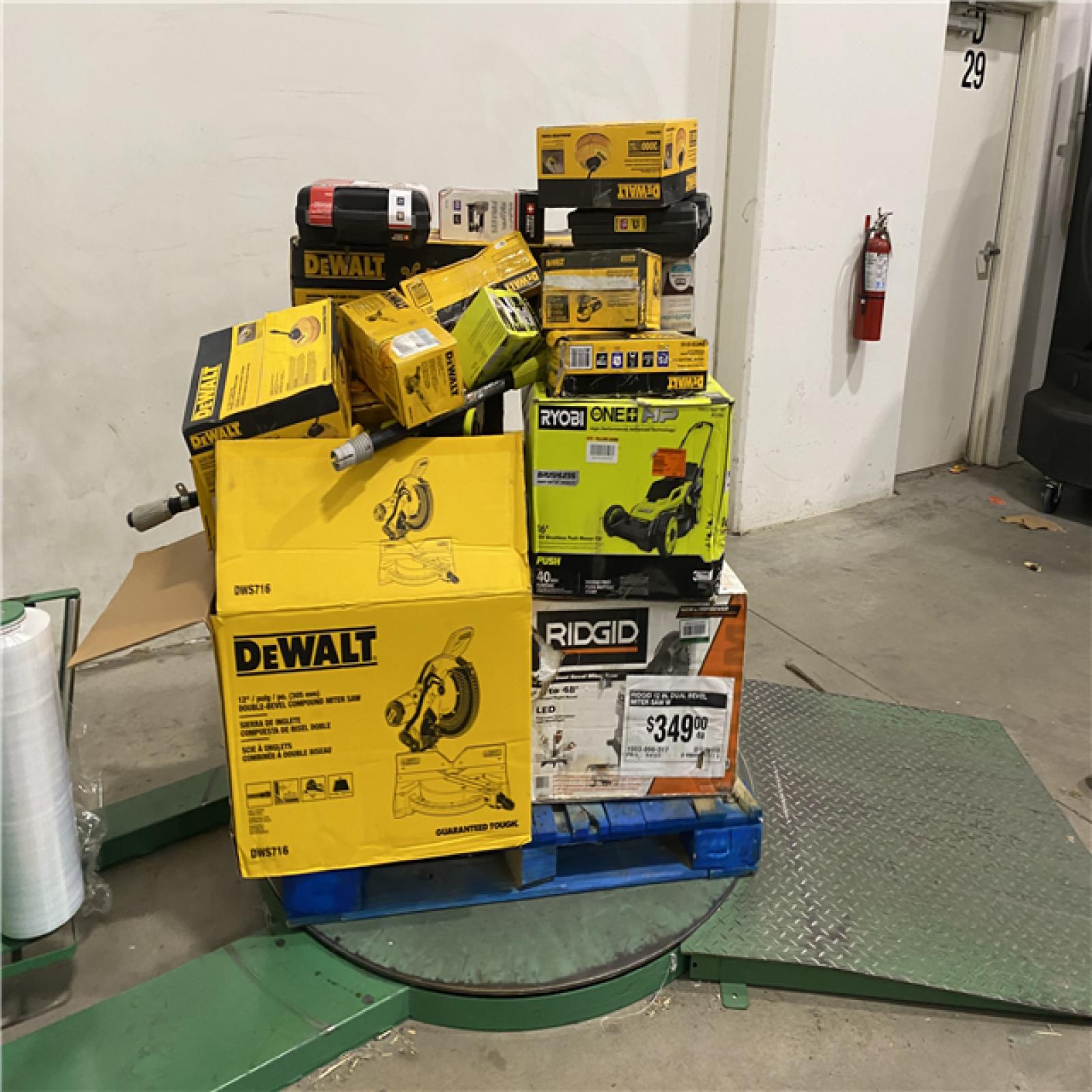 Dallas Location - As-Is Tool Pallet