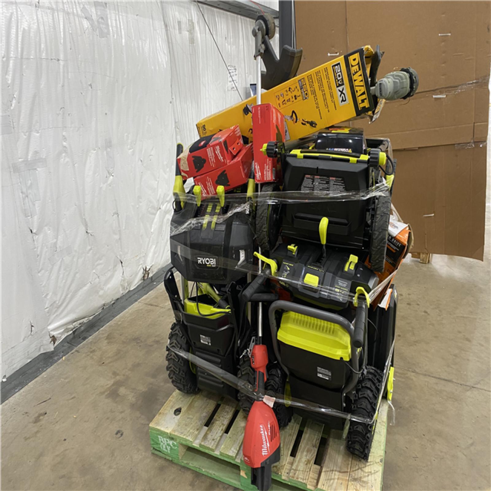 Houston Location AS IS - Tool Pallet