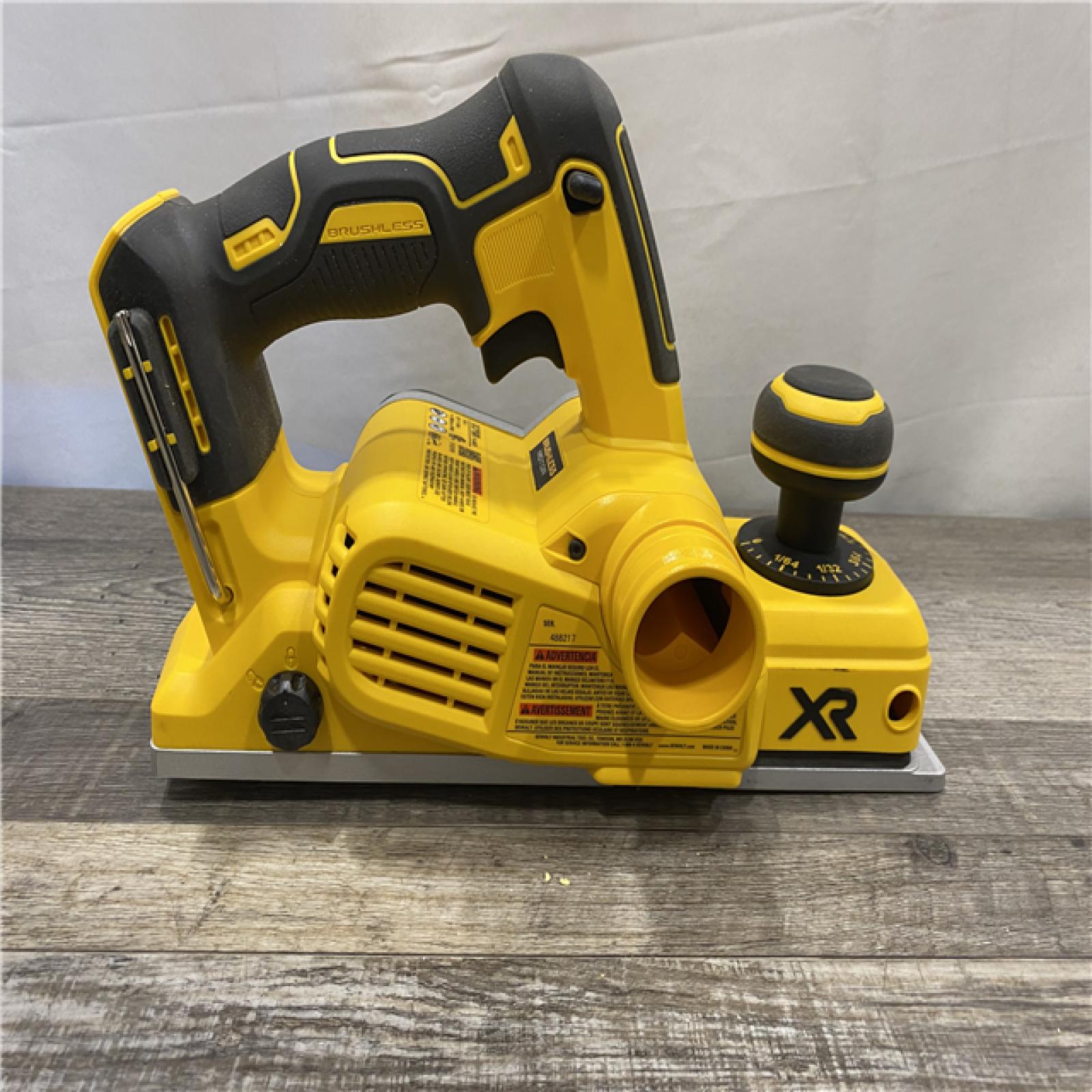 AS-IS DEWALT 20V MAX XR Cordless Brushless 3-1/4 in. Planer (Tool Only)