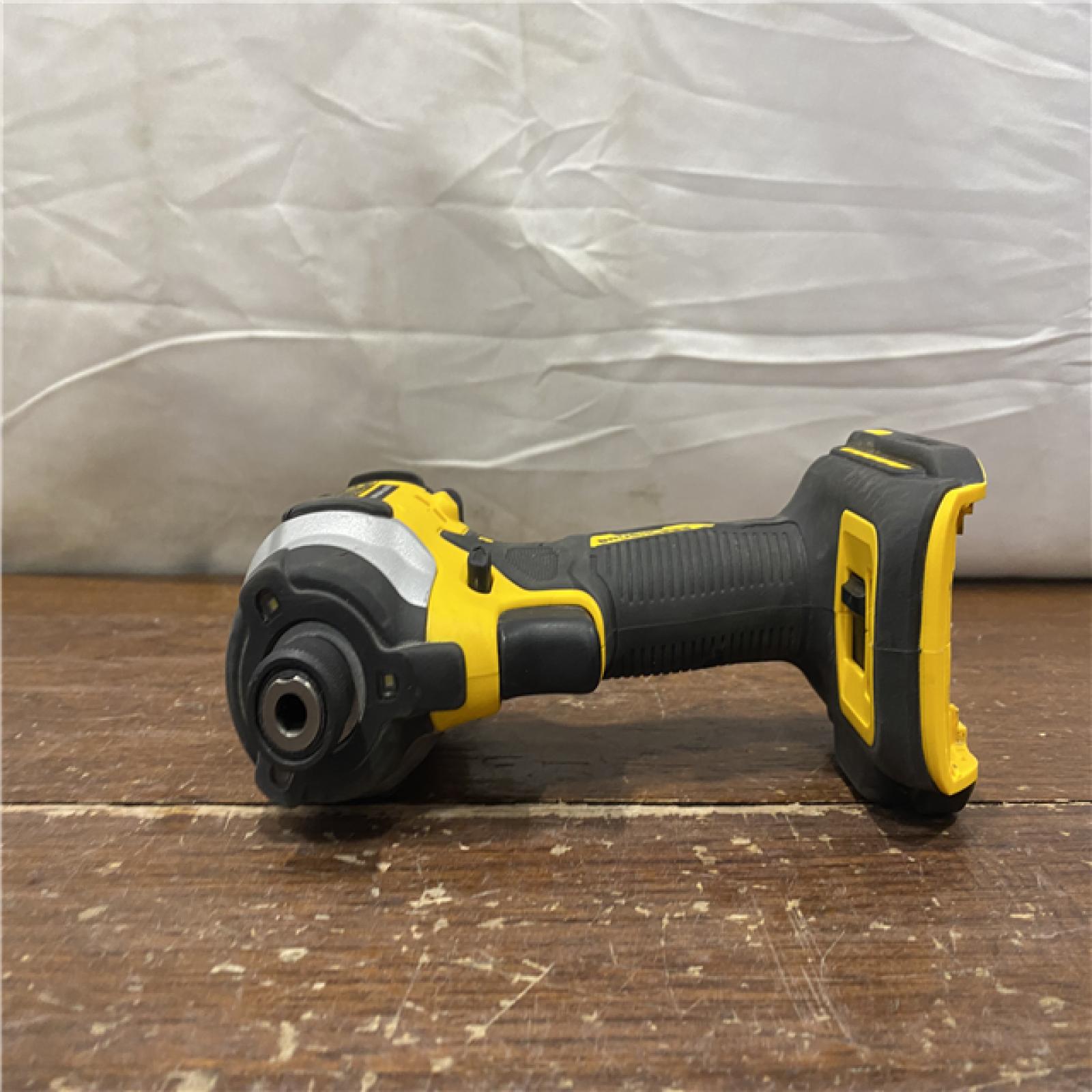 AS-IS DEWALT ATOMIC 20V MAX Lithium-Ion Cordless 1/4 in. Brushless Impact Driver Kit, 5 Ah Battery, Charger, and Bag