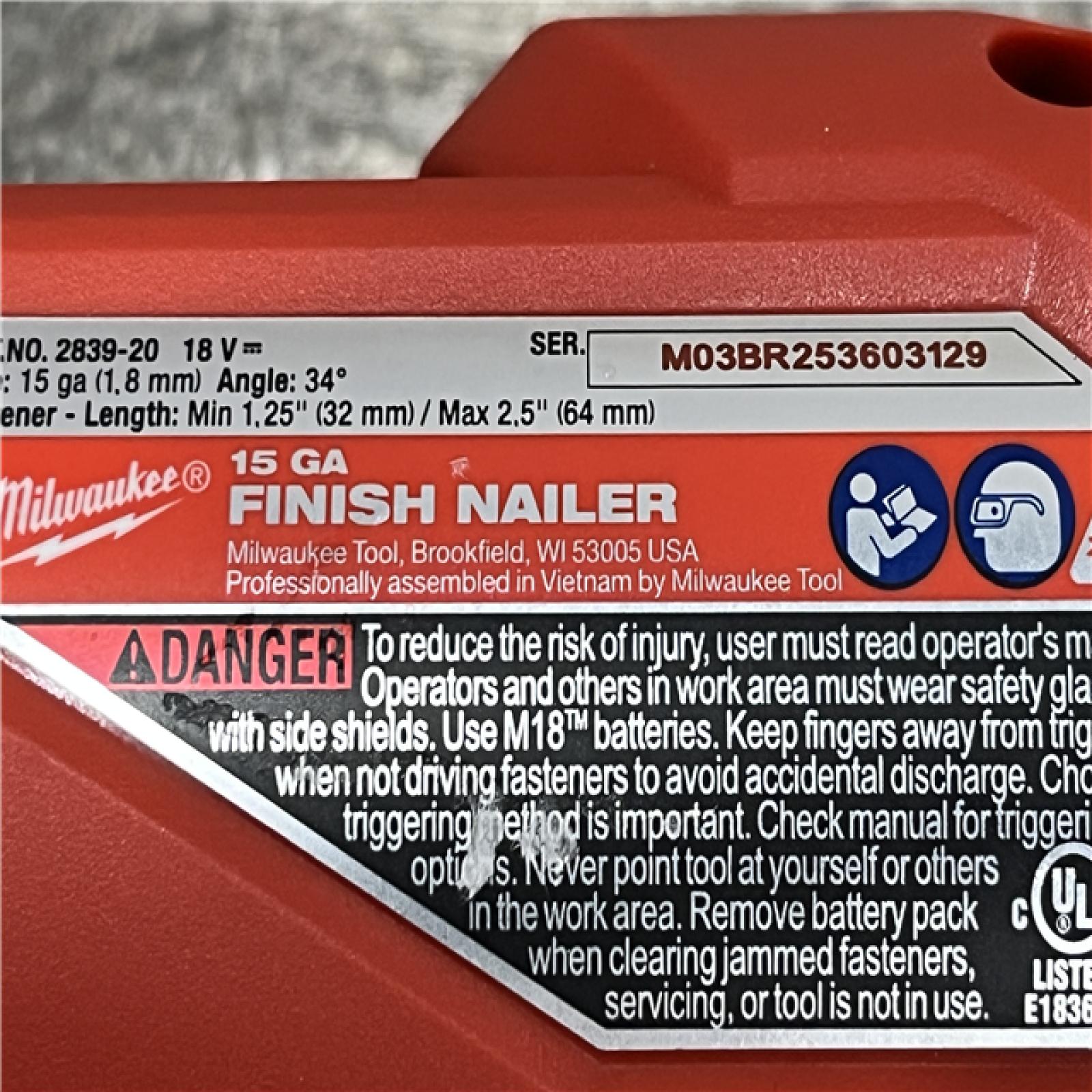 AS-IS Milwaukee FUEL 18-Volt Lithium-Ion Brushless Cordless Gen II 15-Gauge Angled Finish Nailer (Tool-Only)