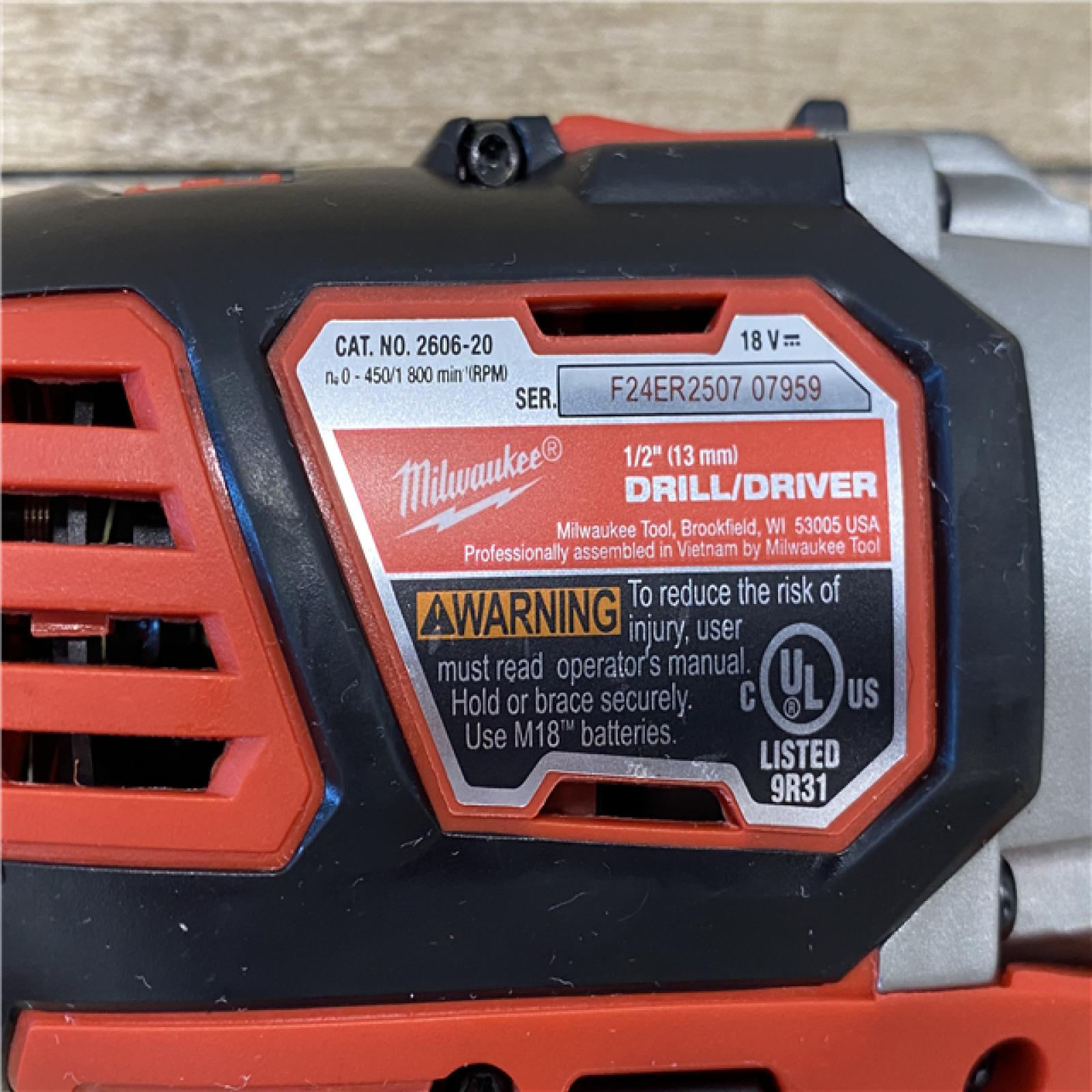 AS-IS Milwaukee 18V Lithium-Ion Cordless Drill Driver/Impact Driver Combo Kit