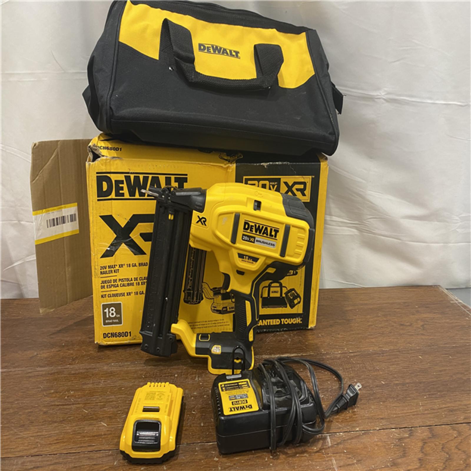 AS-IS DEWALT 20V MAX XR 18 Gauge Brad Nailer Kit