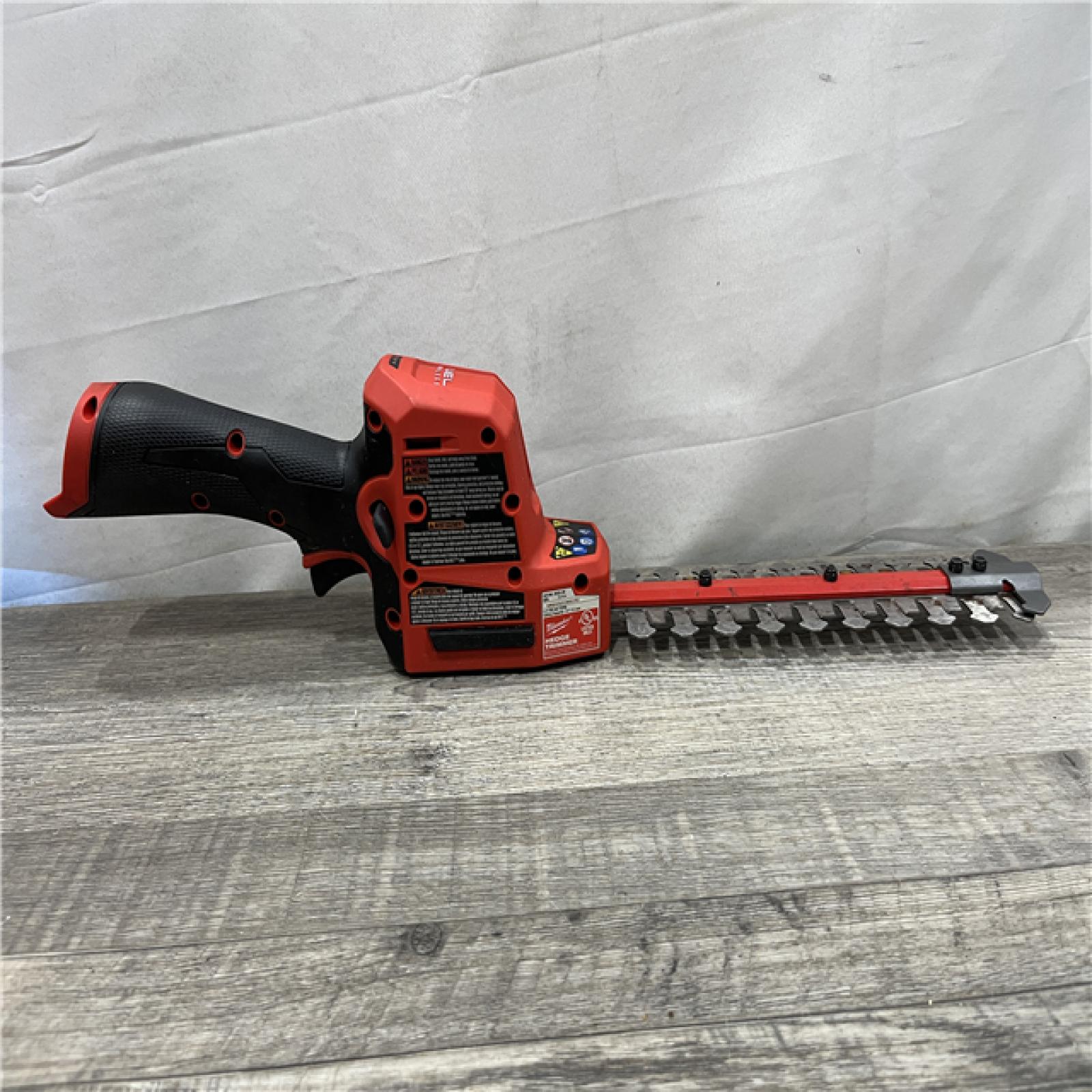 AS-IS Milwaukee FUEL 8 in. 12V Lithium-Ion Brushless Cordless Hedge Trimmer Kit