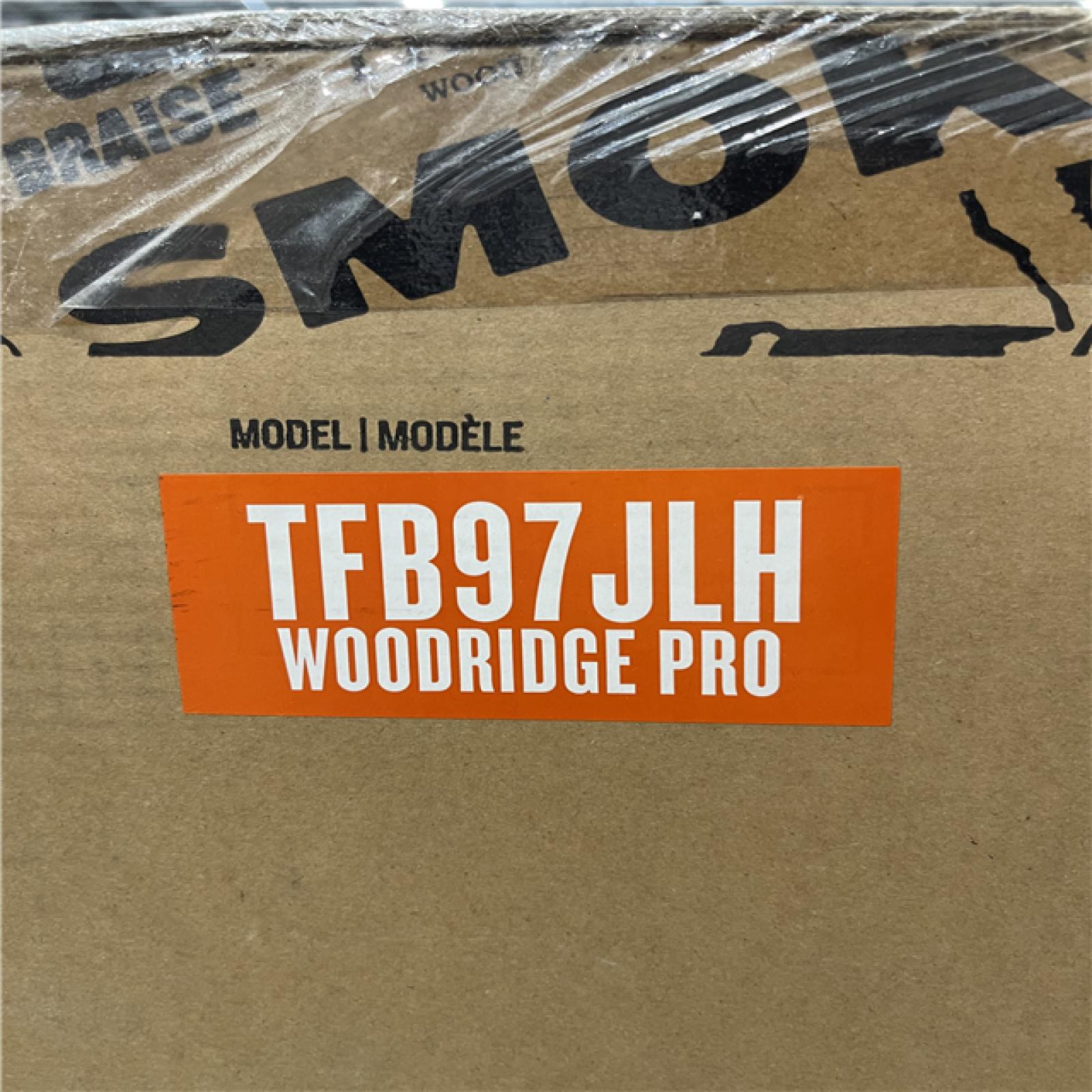 DALLAS LOCATION- NEW!- Traeger Woodridge Pro Wi-Fi Pellet Grill and Smoker in Black