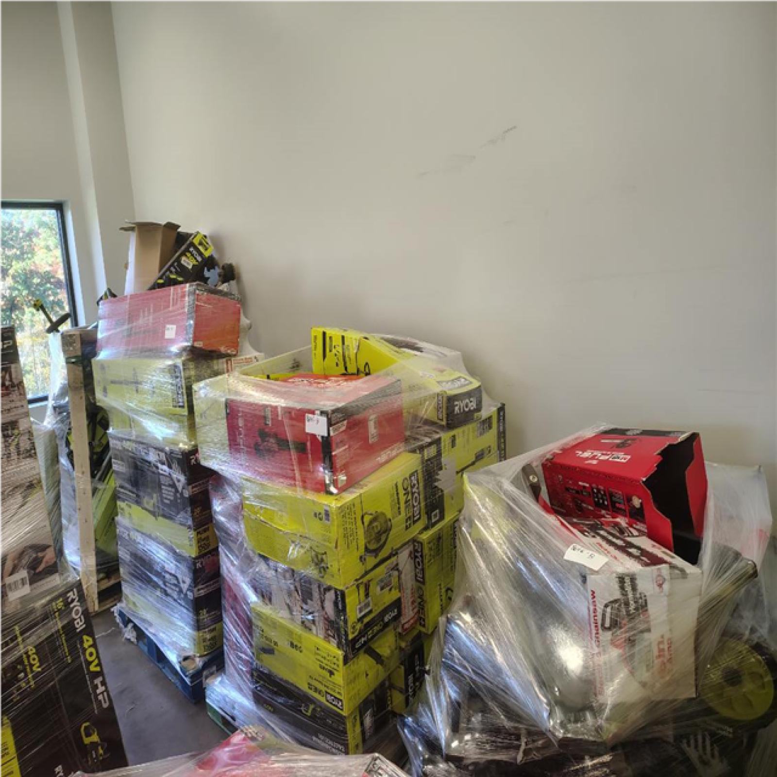 Pittston Location As-Is Power Tools Partial Truckload (12 Pallets) 8646-B