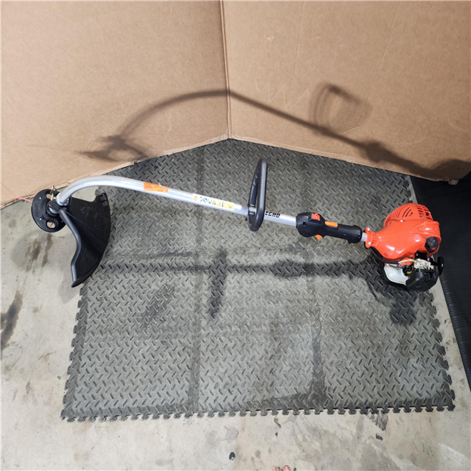 HOUSTON LOCATION - AS-IS Echo GT-225 21.2cc 2 Stroke Lightweight Durable Gas Curved Shaft String Trimmer