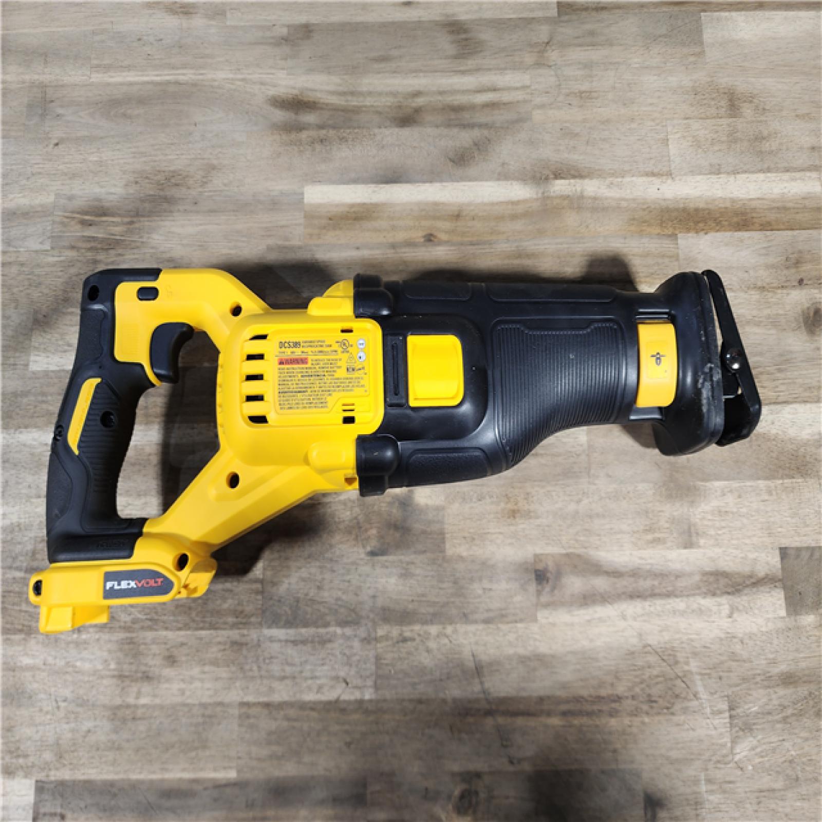 HOUSTON LOCATION - AS-IS DeWalt DCS389B FLEXVOLT 60V MAX Cordless Brushless Reciprocating Saw (Tool-Only)