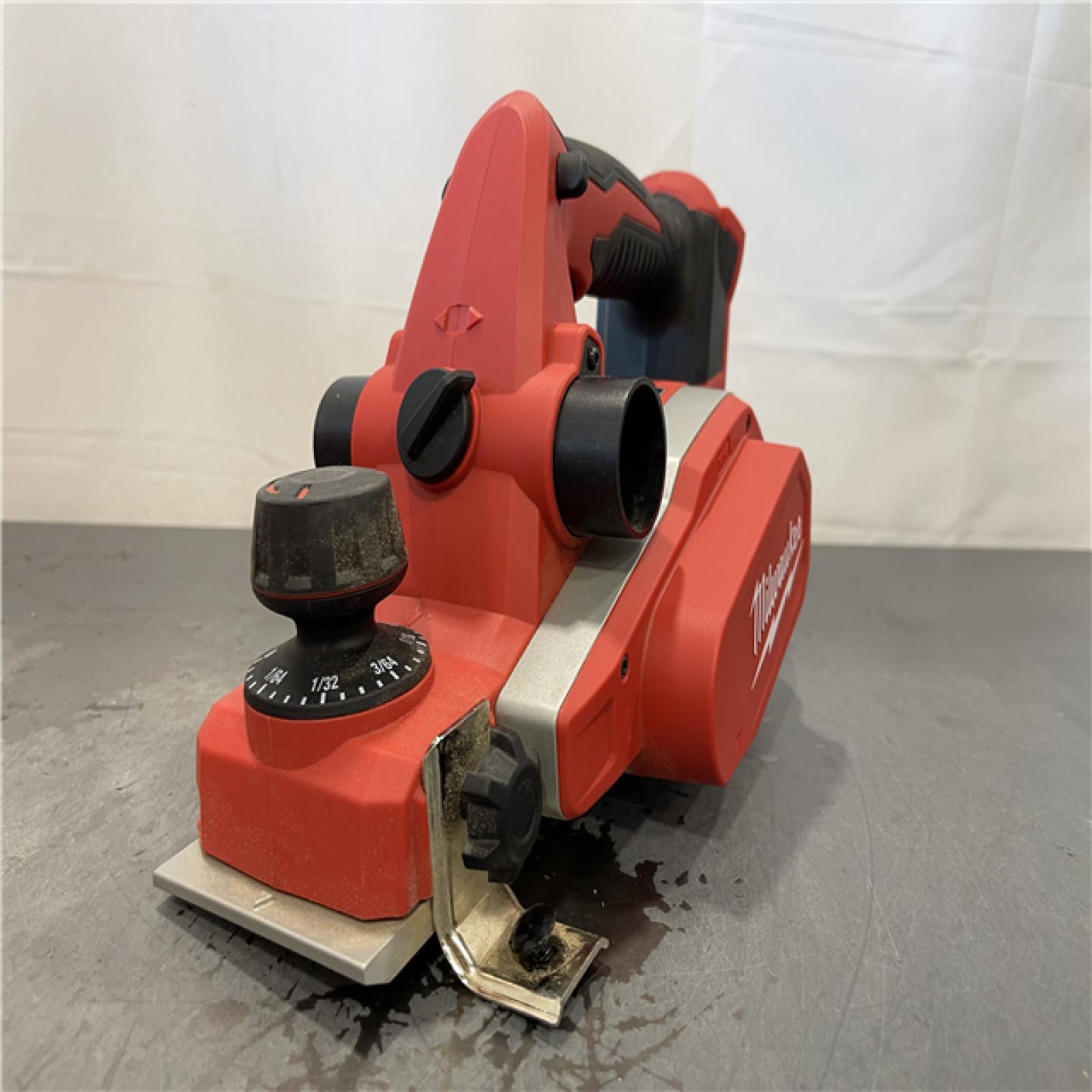 AS-IS - Milwaukee M18 18-Volt Lithium-Ion Cordless 3-1/4 in. Planer