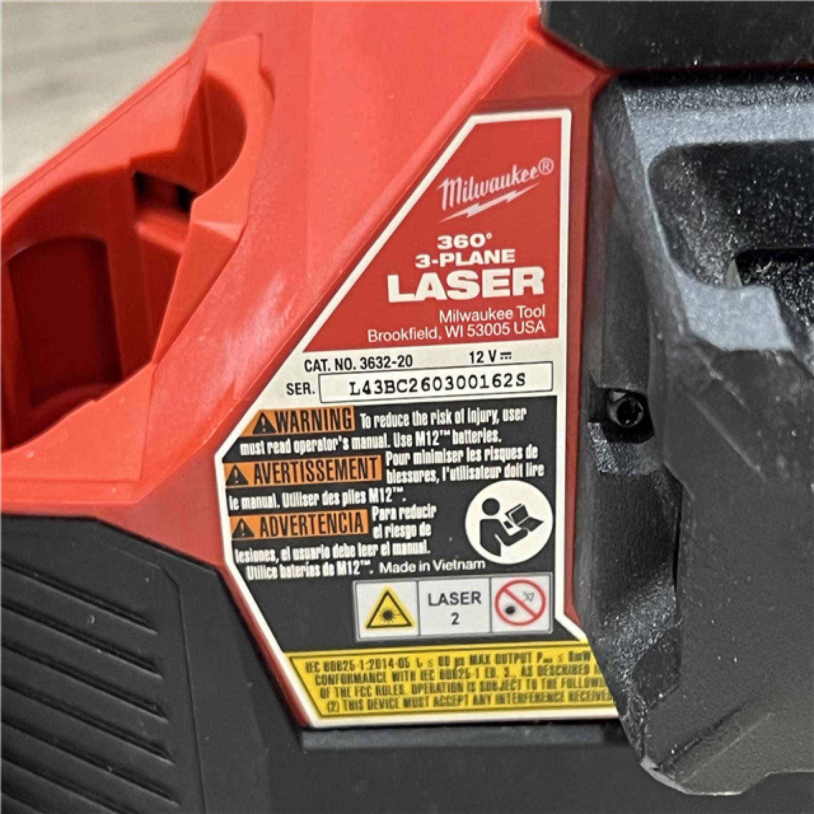 AS-IS Milwaukee 12-Volt Lithium-Ion Cordless Green 250 ft. 3-Plane Laser Level Kit