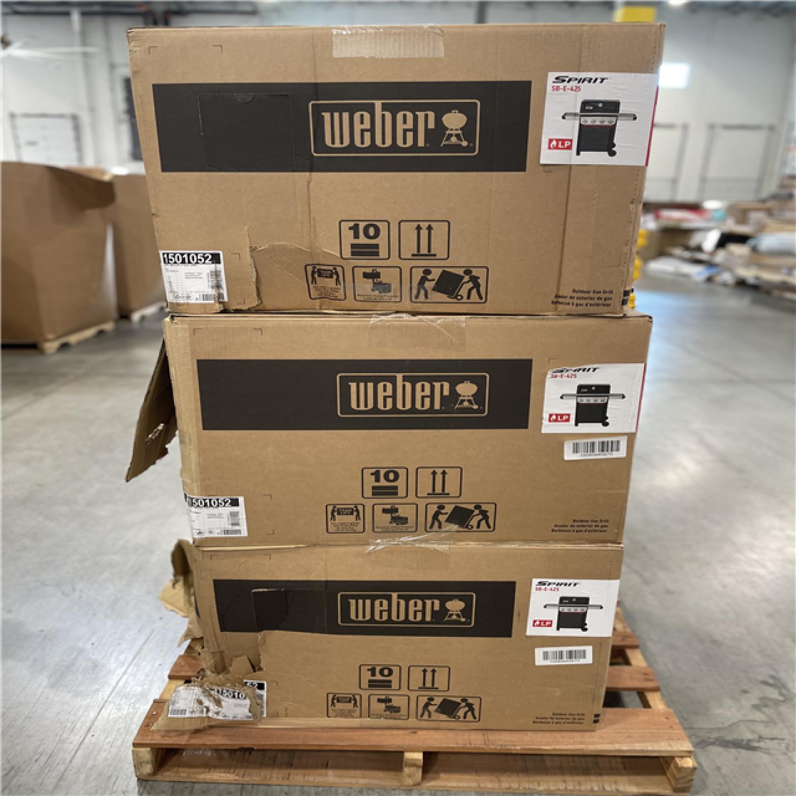 DALLAS LOCATION- WEBER Spirit SB-E-425 4-Burner Propane Gas Grill PALLET(3 UNITS)