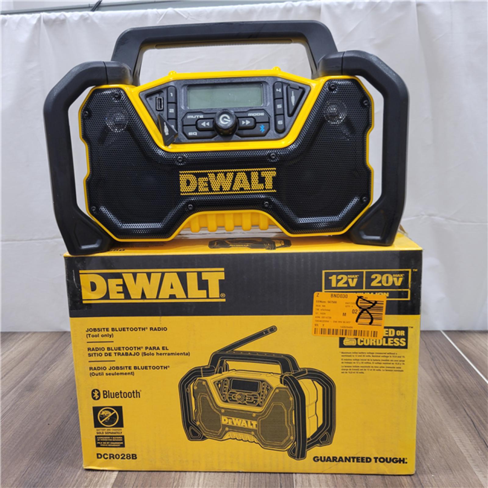AS-IS  DEWALT 20V MAX Compact Cordless Bluetooth Radio (Tool Only)