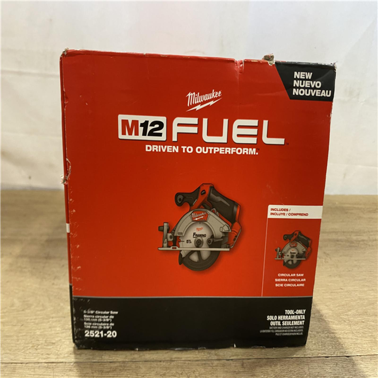 NEW! MILWAUKEE M12 5-3/8 CIRCULAR SAW (Tool-Only)