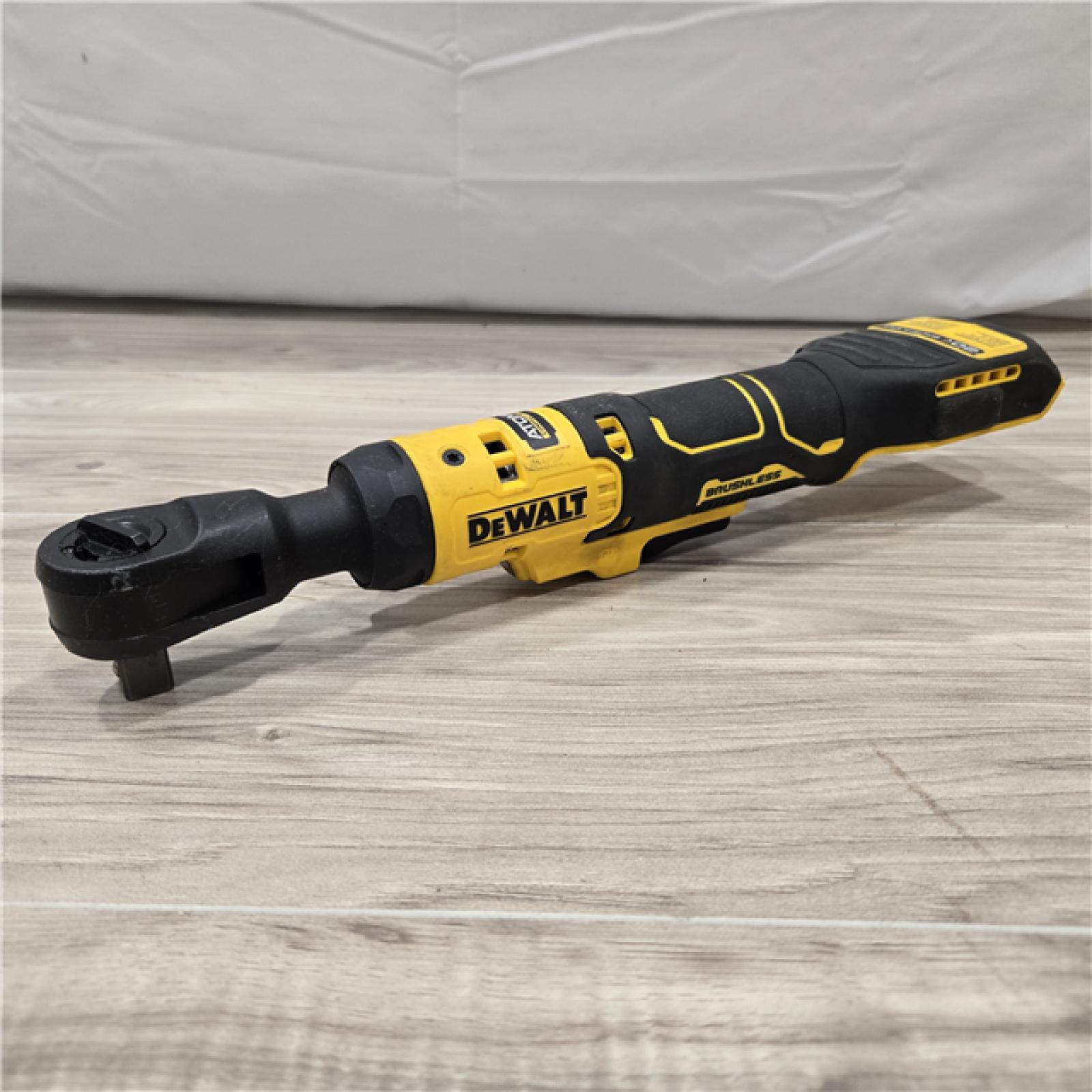 AS-IS ATOMIC 20V MAX Cordless 1/2 in. Ratchet (Tool Only)