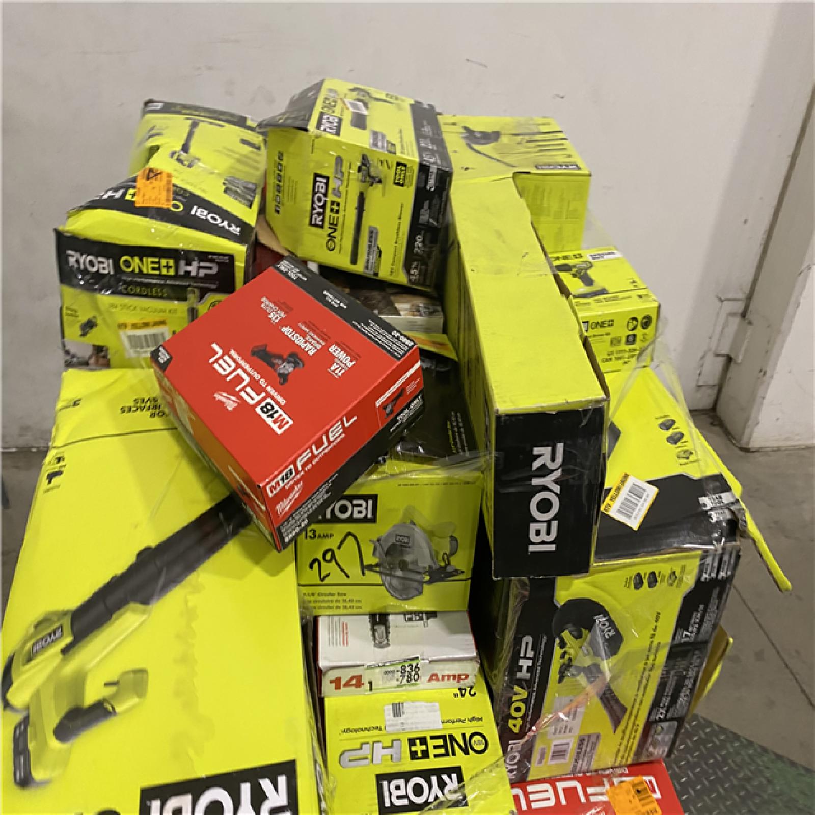 Dallas Location - As-Is Tool Pallet