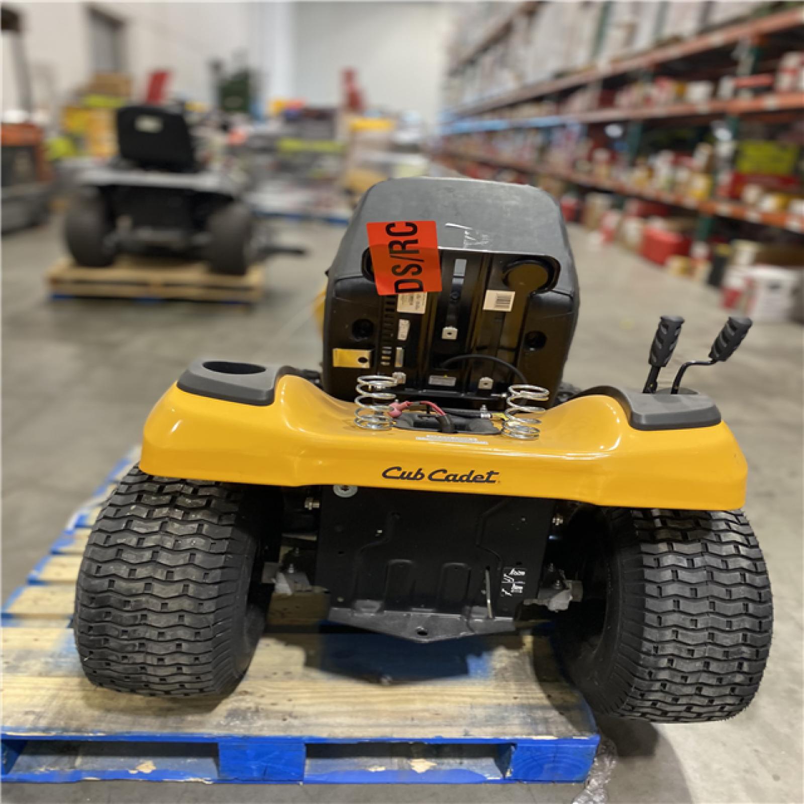 Dallas Location - As-Is Cub Cadet XT1 Enduro LT 42 in.Gas Riding Lawn Tractor