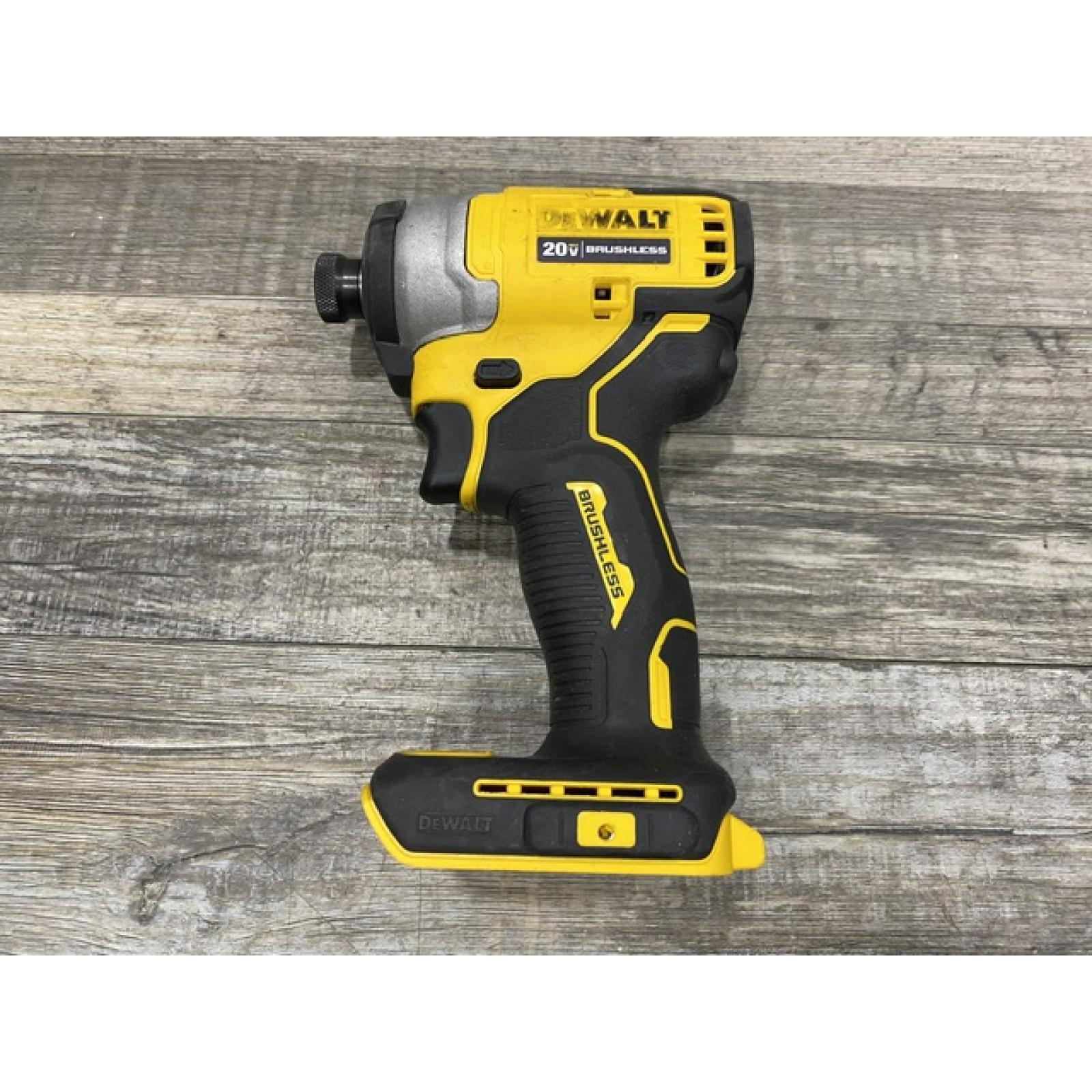 AS-IS DEWALT Atomic 20V Max Lithium-Ion Brushless Cordless Compact 1/4 in. Impact Driver Kit