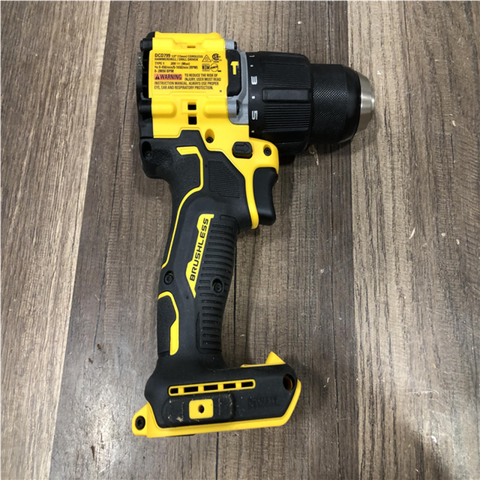 AS-IS DEWALT ATOMIC 20V Lithium-Ion Cordless 1/2 in. Hammer Drill Kit