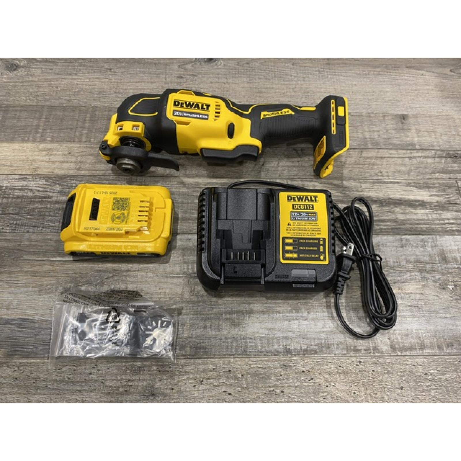 AS-IS DEWALT ATOMIC 20V MAX Cordless Brushless Oscillating Multi Tool Kit