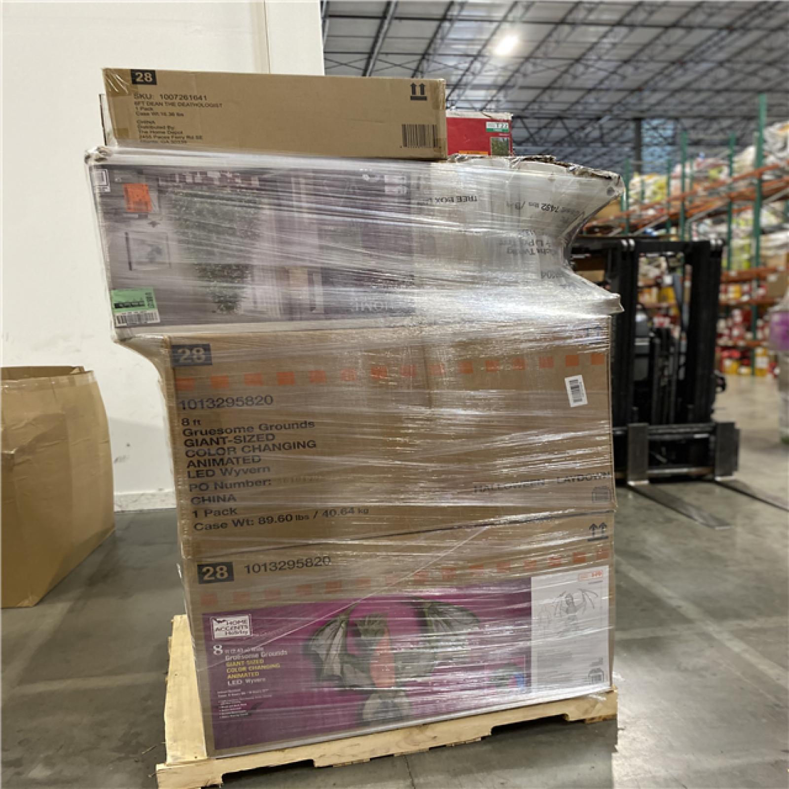 Dallas Location - Holiday Pallet