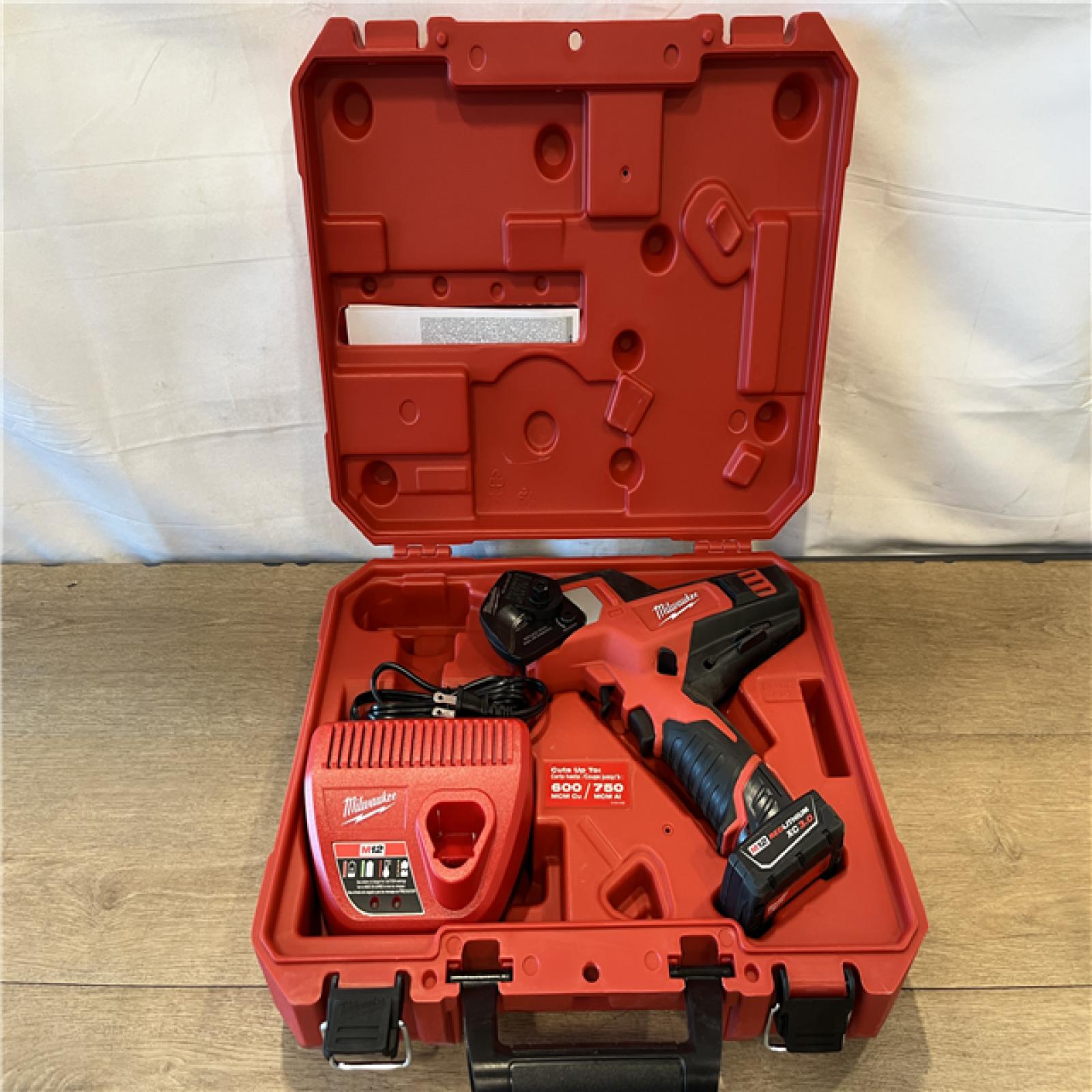 AS-IS Milwaukee M12 600 Mcm Cable Cutter Kit