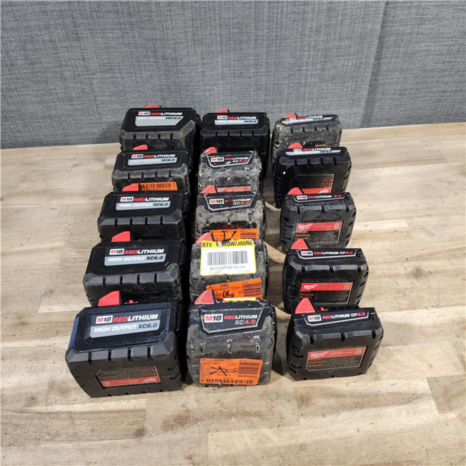 HOUSTON LOCATION - AS-IS MILWAUKEE BATTERY PACK QTY - 15