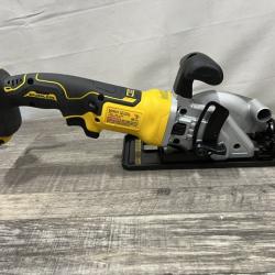 AS-IS DEWALT ATOMIC 20V MAX Cordless Brushless 4-1/2 in. Circular Saw (Tool Only)