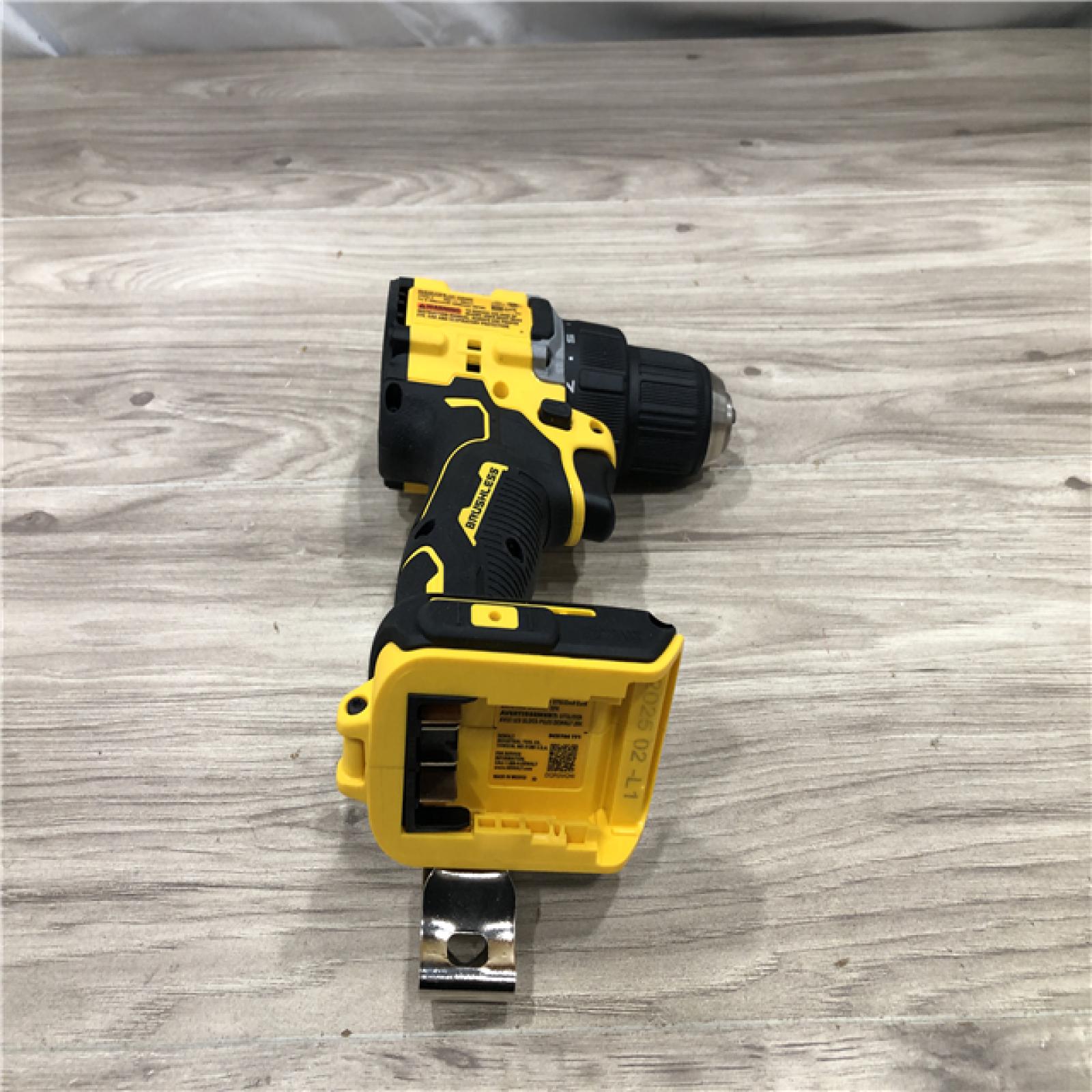 AS-IS DEWALT Atomic 20V Lithium-Ion Cordless Compact 1/2 in. Drill/Driver Kit