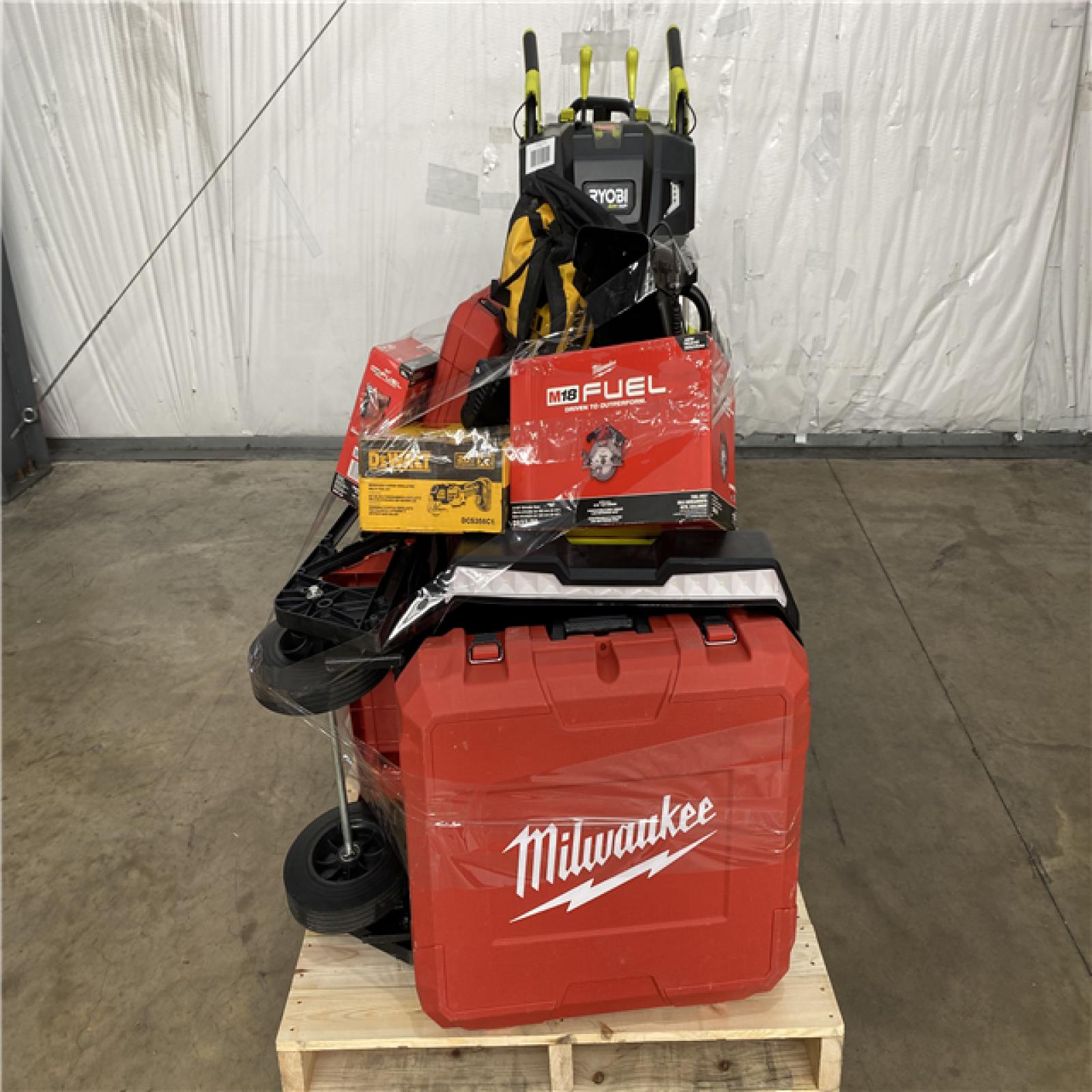 Houston Location AS IS - Tool Pallet