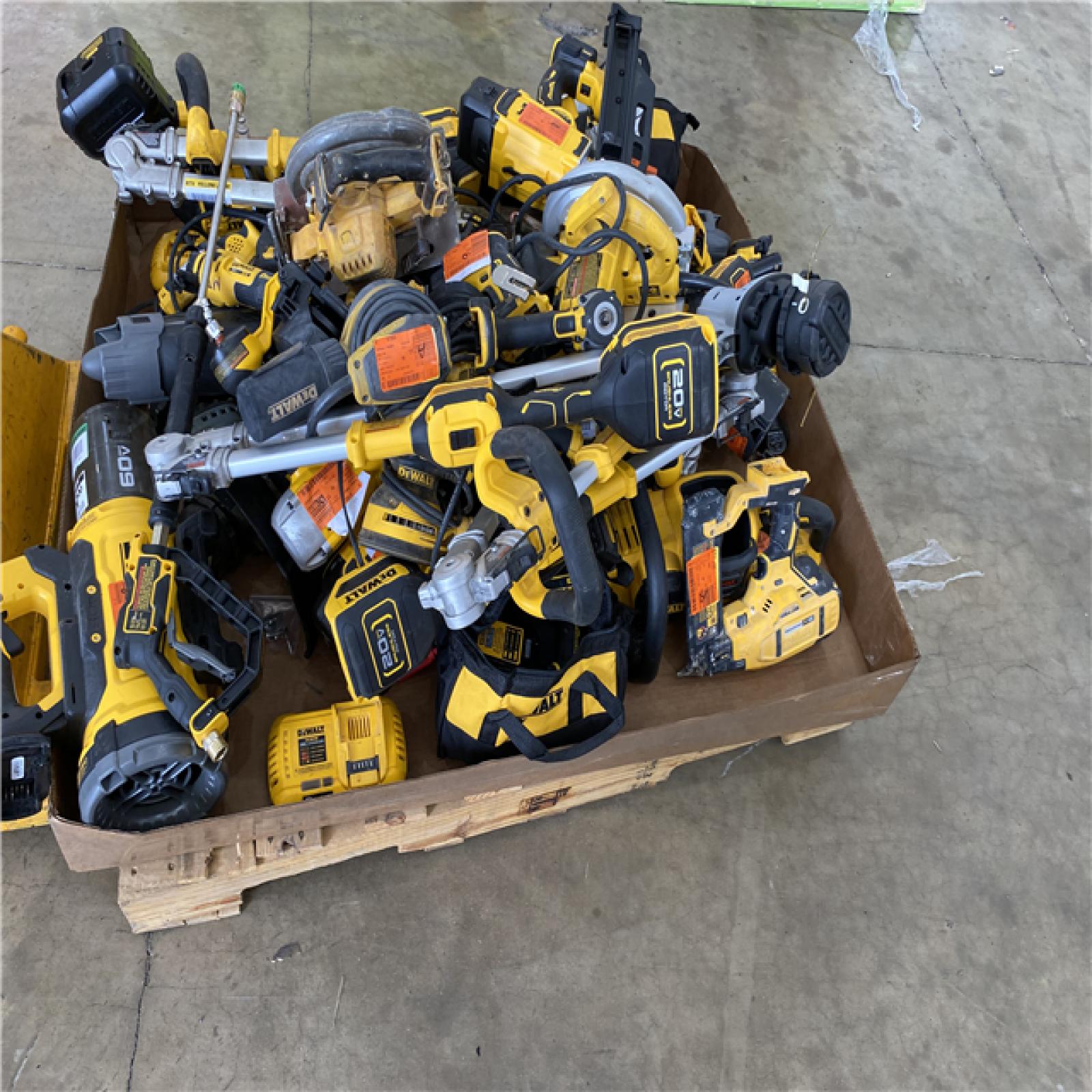Houston Location AS IS - Tool Pallet